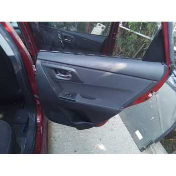 Recambio de guarnecido puerta trasera derecha para toyota auris hybrid active referencia OEM IAM   