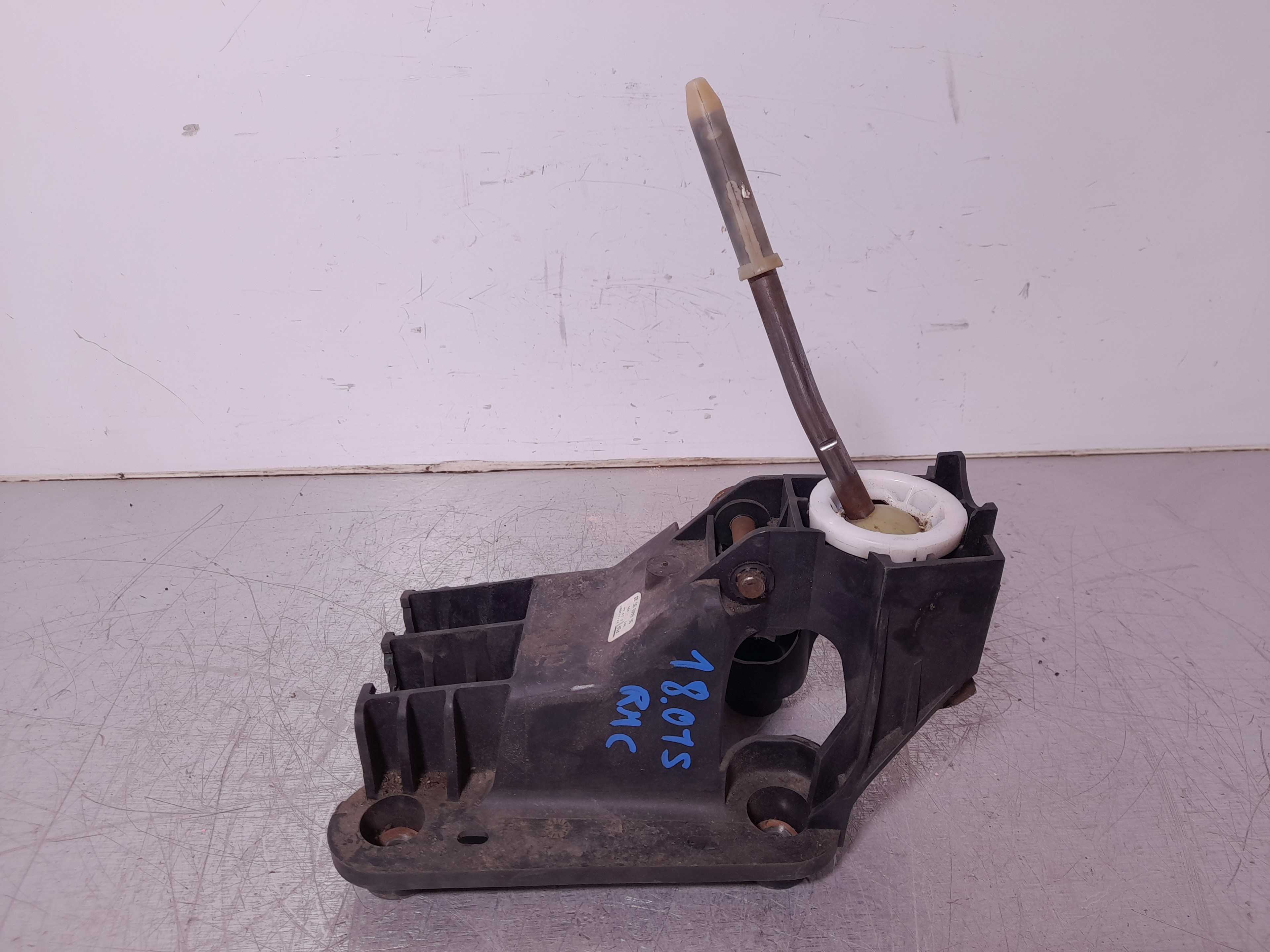 Recambio de palanca cambio para peugeot 207 x-line referencia OEM IAM 9684489580  