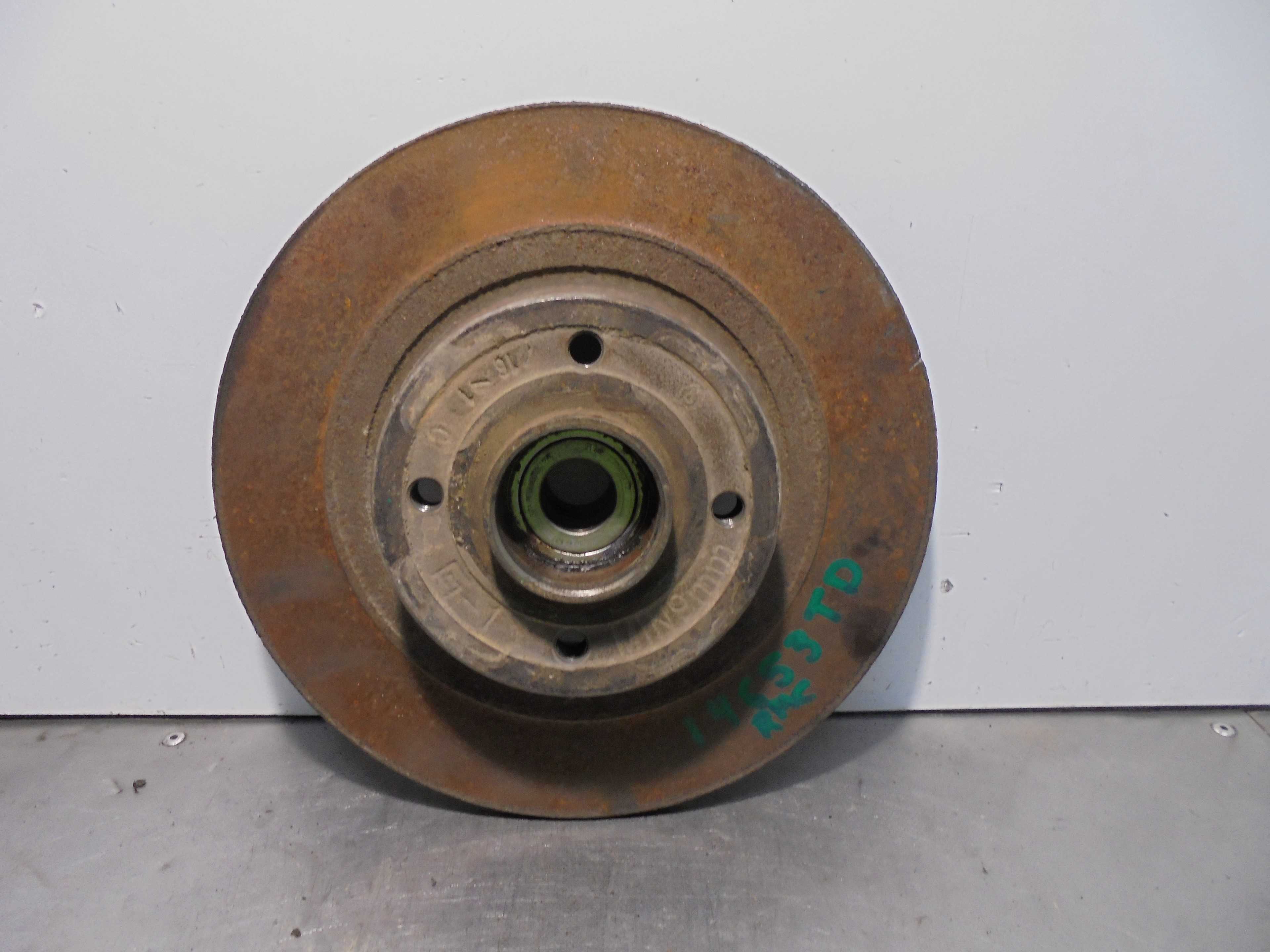 Recambio de buje trasero derecho para renault scenic ii authentique referencia OEM IAM   