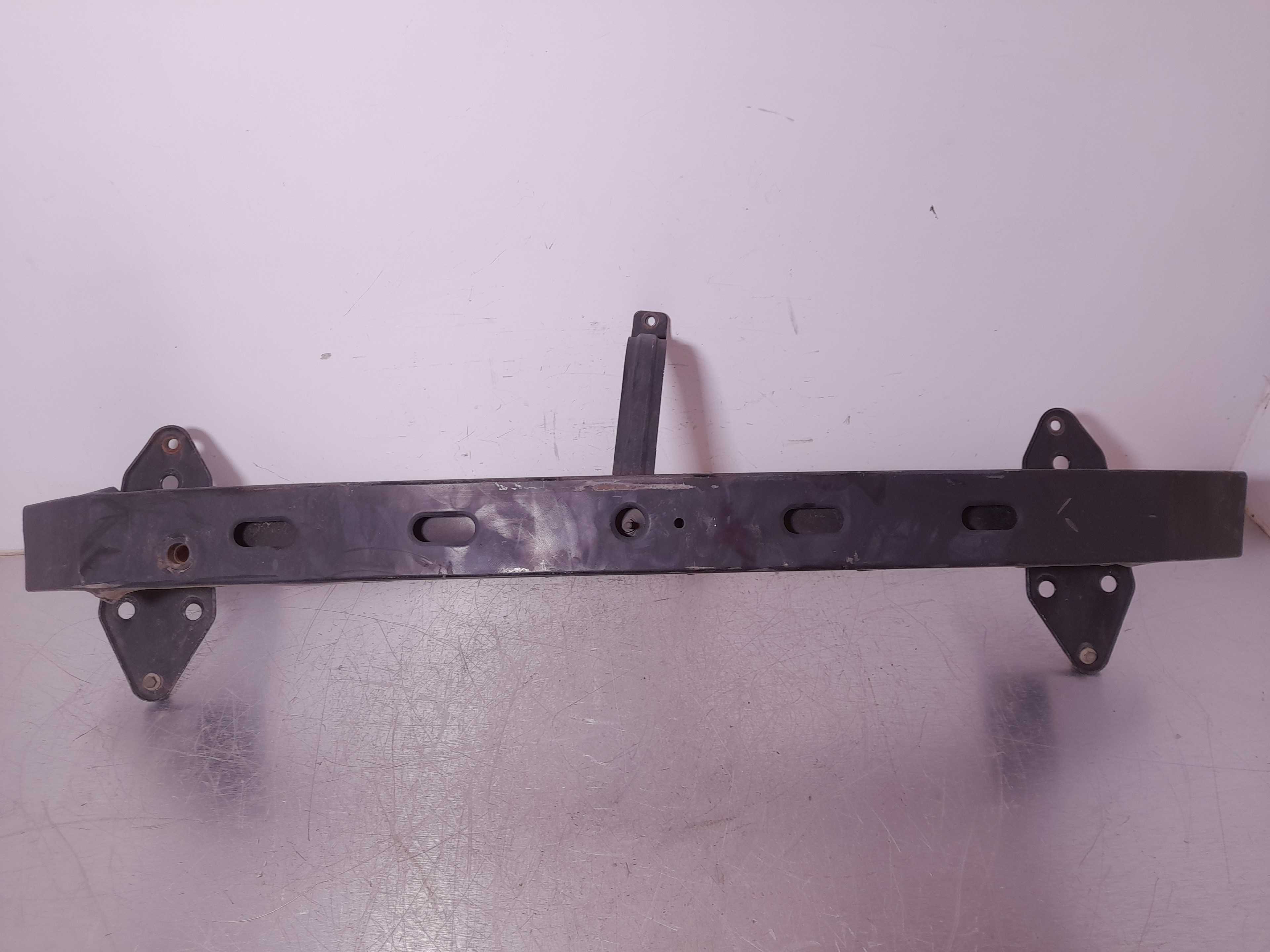 Recambio de refuerzo paragolpes delantero para fiat panda (169) 1.2 cat referencia OEM IAM   