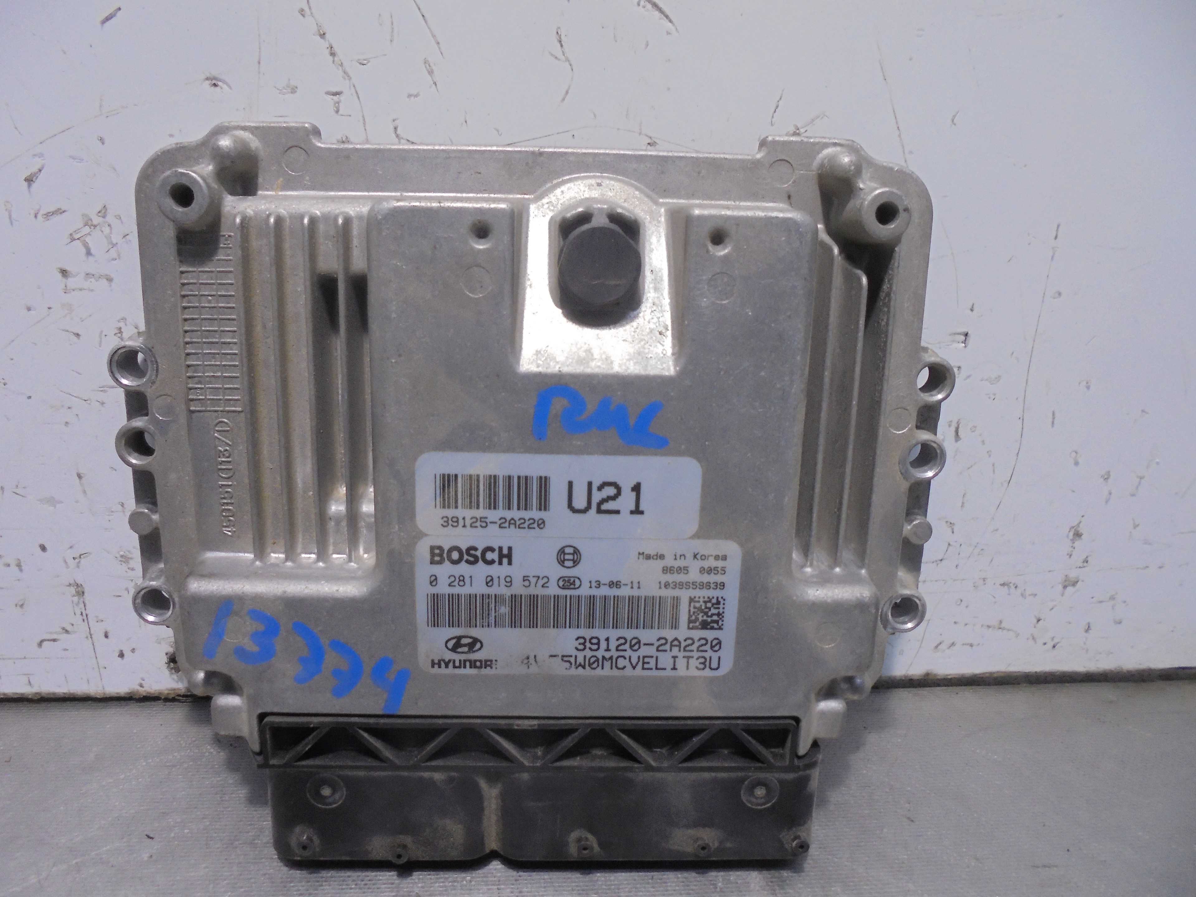 Recambio de centralita motor uce para hyundai i40 cw klass blue referencia OEM IAM 391202A220 BOSCH 1039S59639