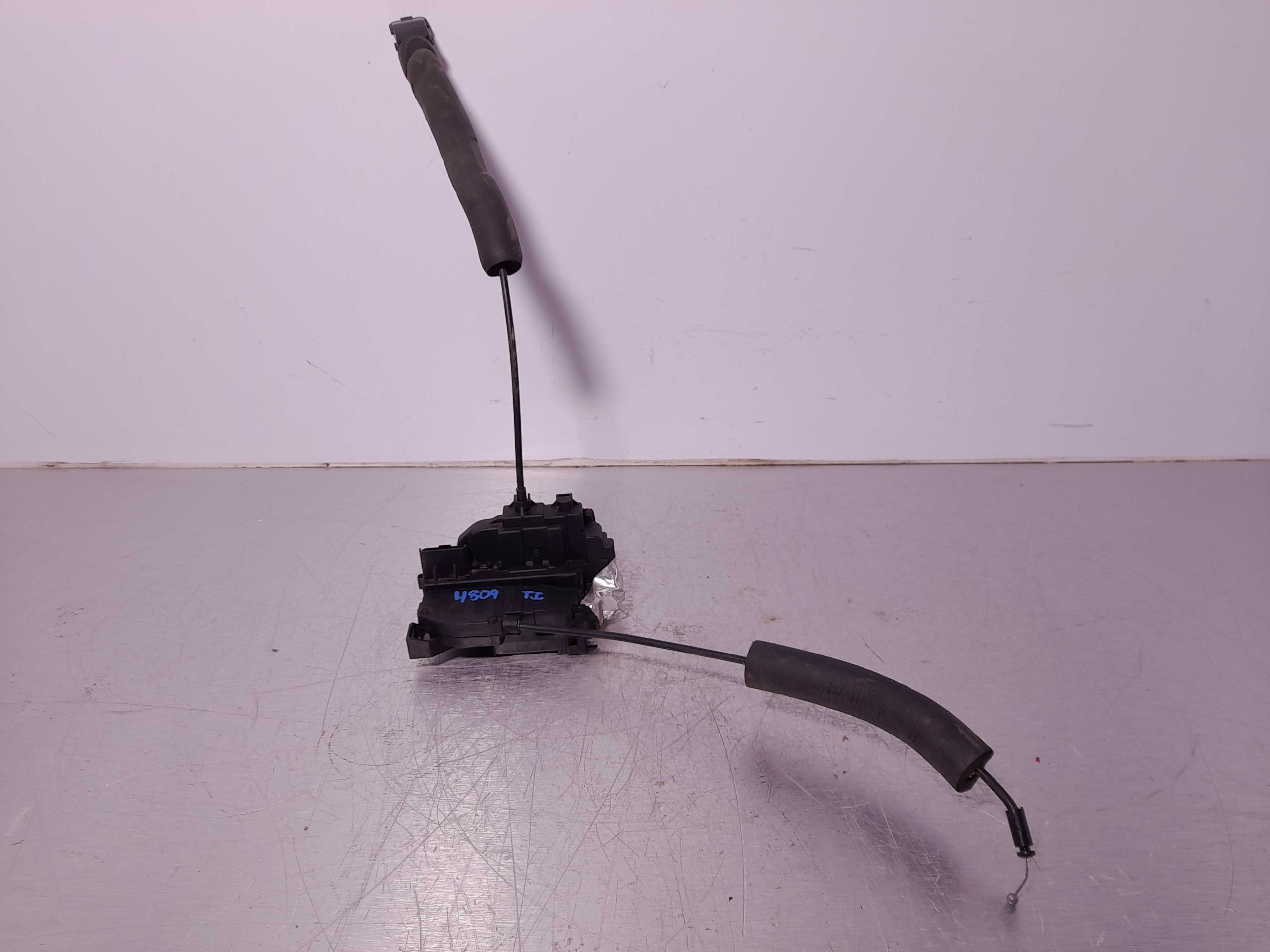 Recambio de cerradura puerta trasera izquierda para renault laguna iii 1.5 dci diesel referencia OEM IAM   