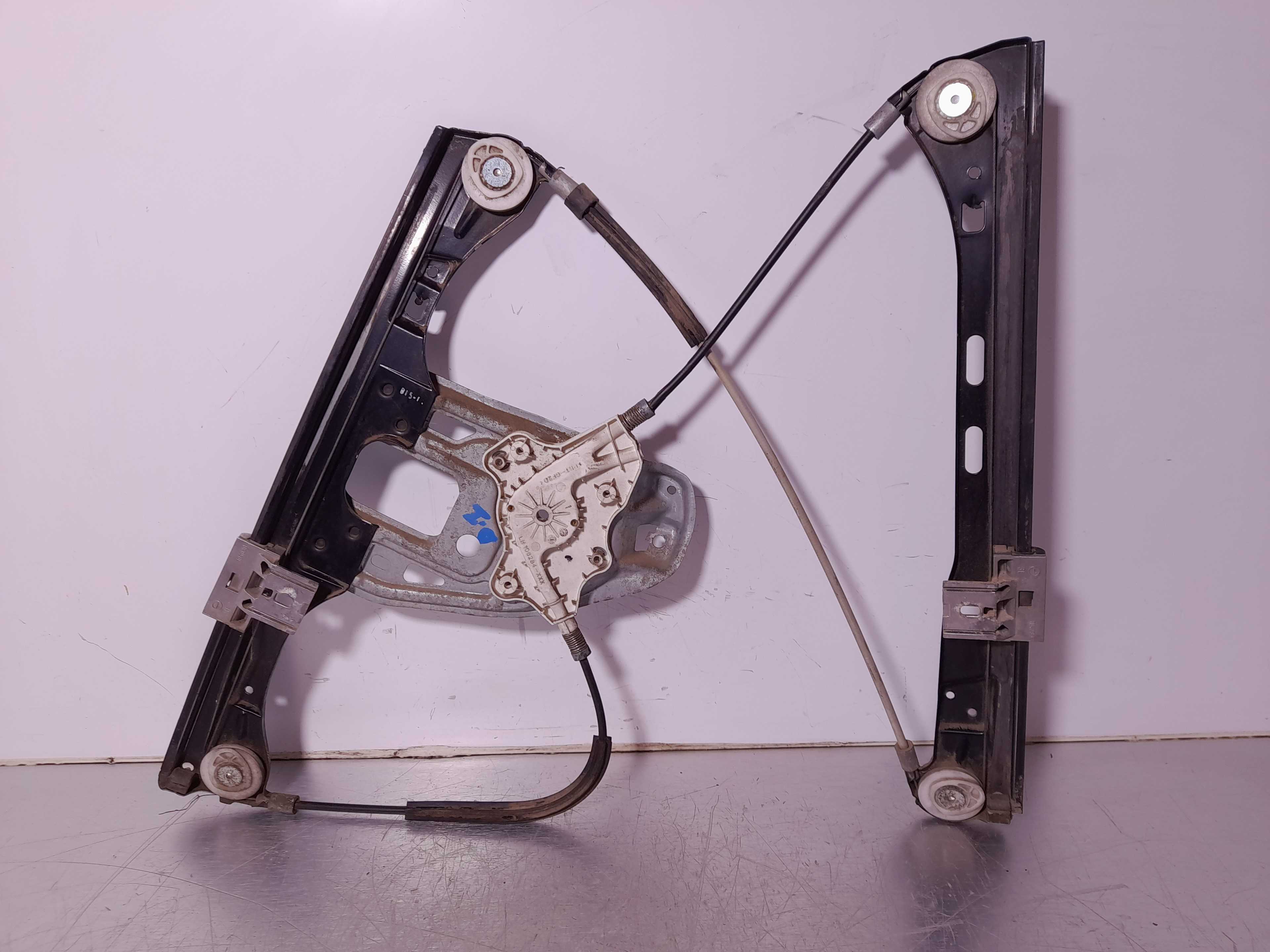 Recambio de elevalunas delantero izquierdo para mercedes-benz clase c (w203) berlina 270 cdi (203.016) referencia OEM IAM   
