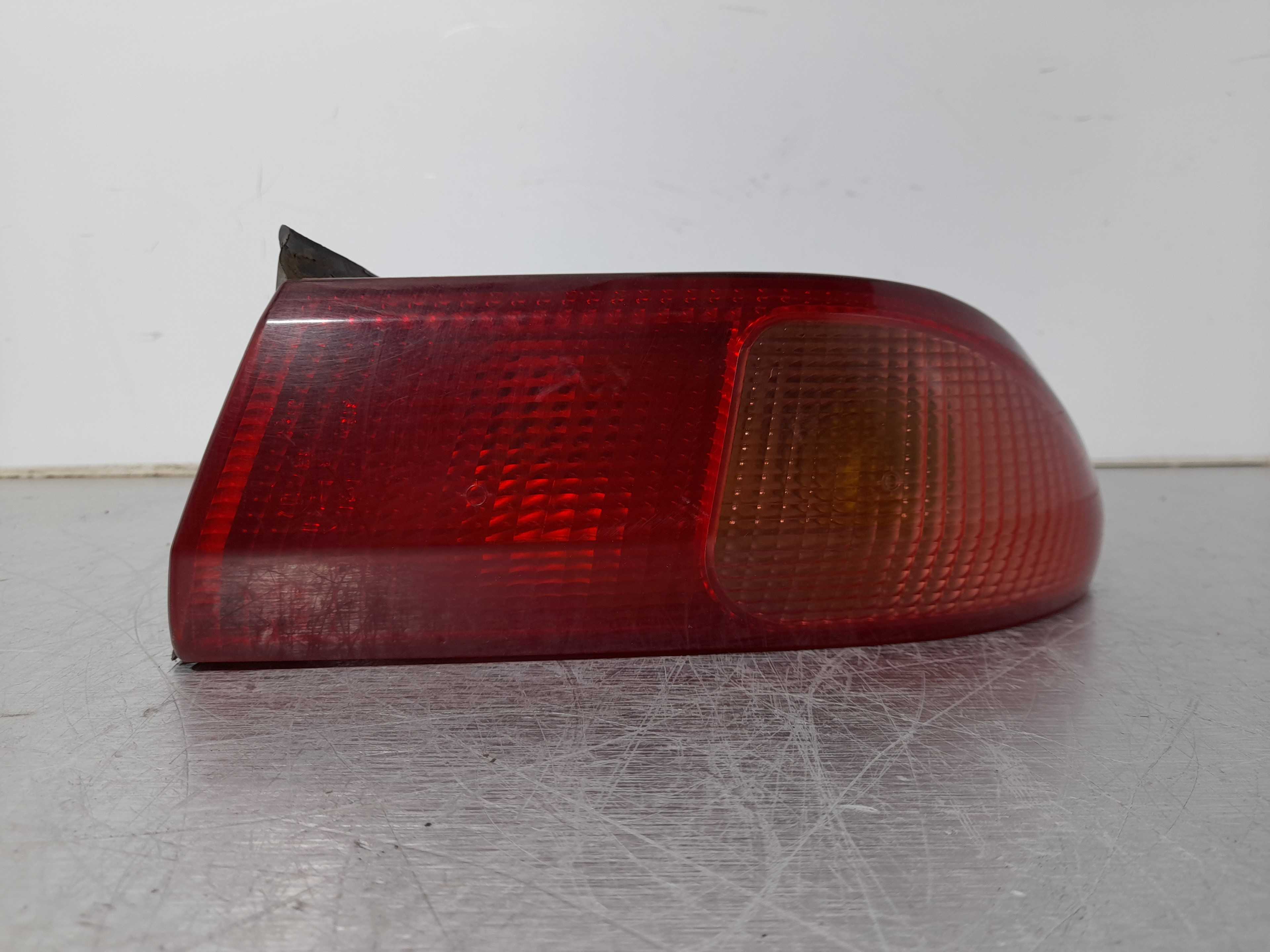 Recambio de piloto trasero derecho para alfa romeo 156 (116) 1.9 jtd cat referencia OEM IAM   
