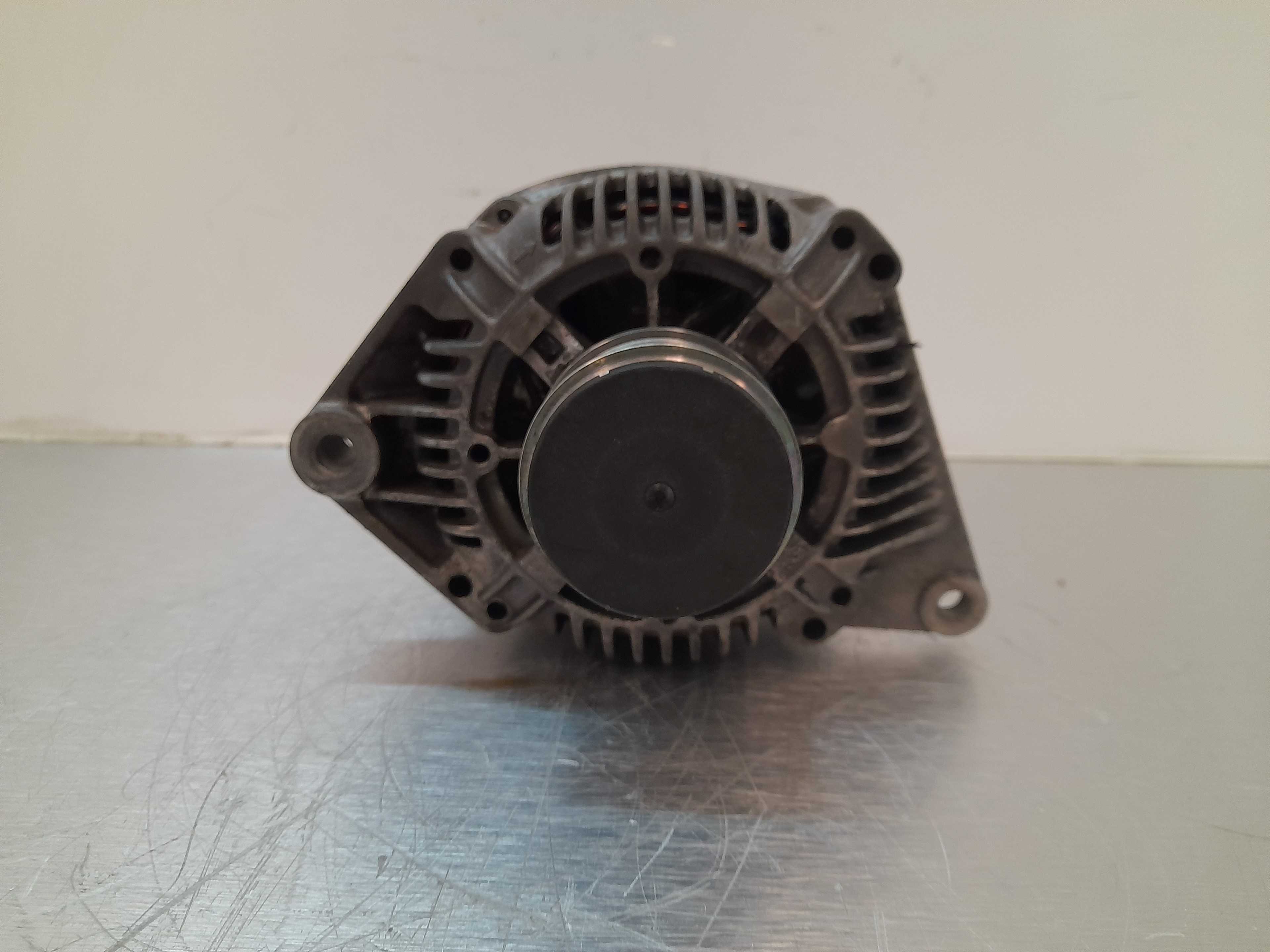 Recambio de alternador para renault megane i classic (la0) referencia OEM IAM   