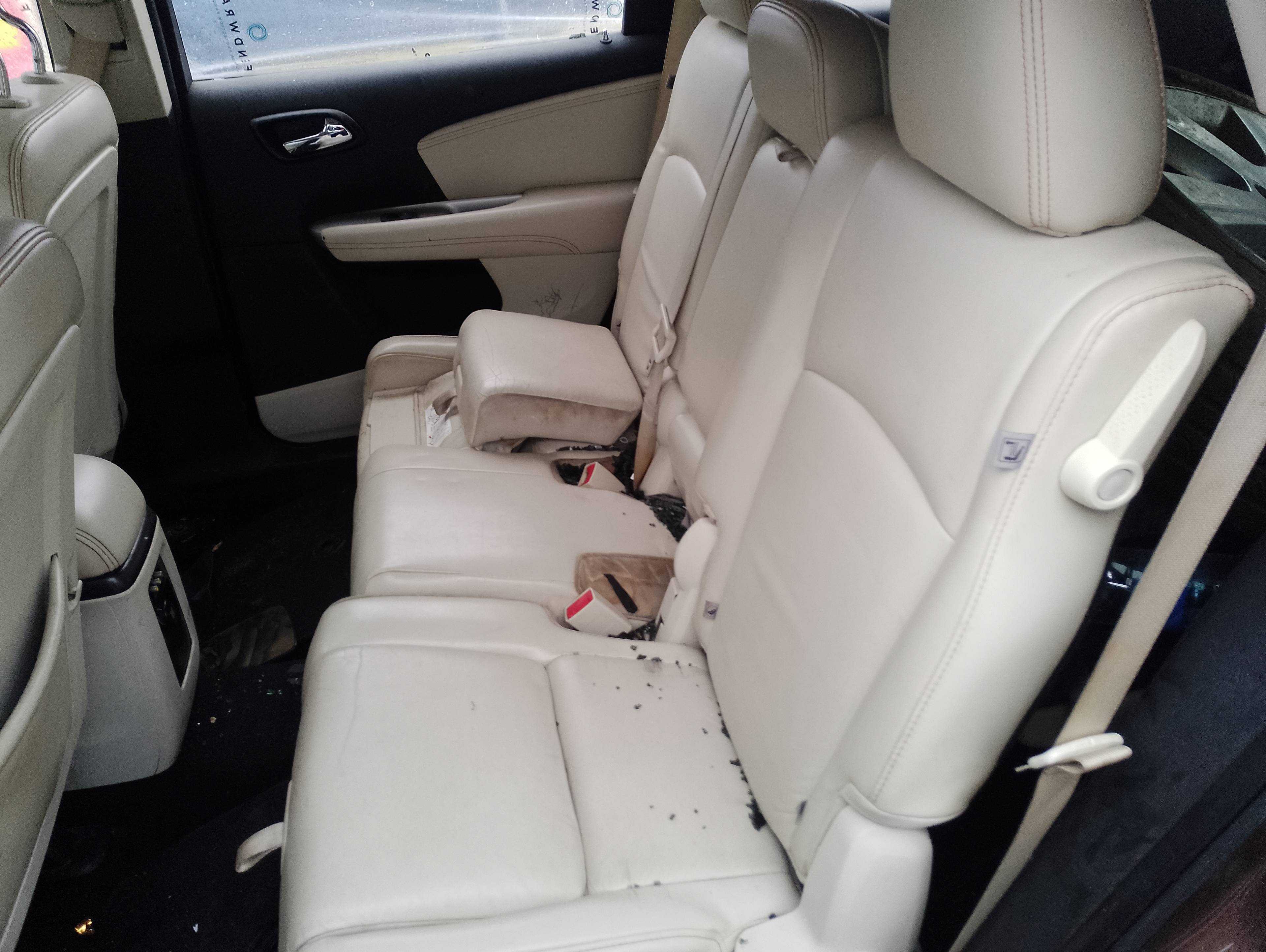 Recambio de asientos traseros para fiat freemont (345) urban referencia OEM IAM   
