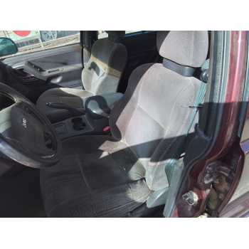 ASIENTO DELANTERO IZQUIERDO 
