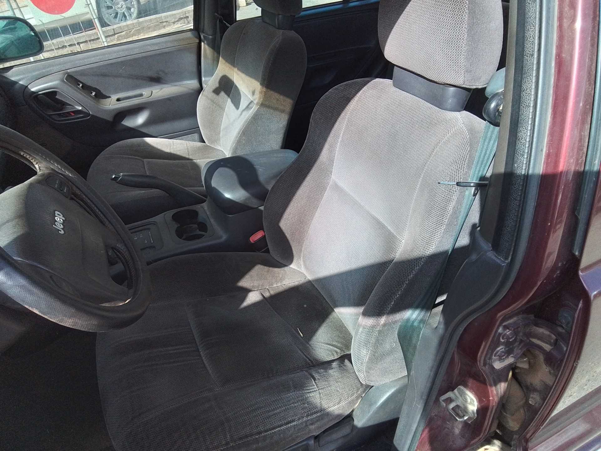 Recambio de asiento delantero izquierdo para chrysler jeep gr.cherokee (wj/wg) 3.1 td laredo referencia OEM IAM   