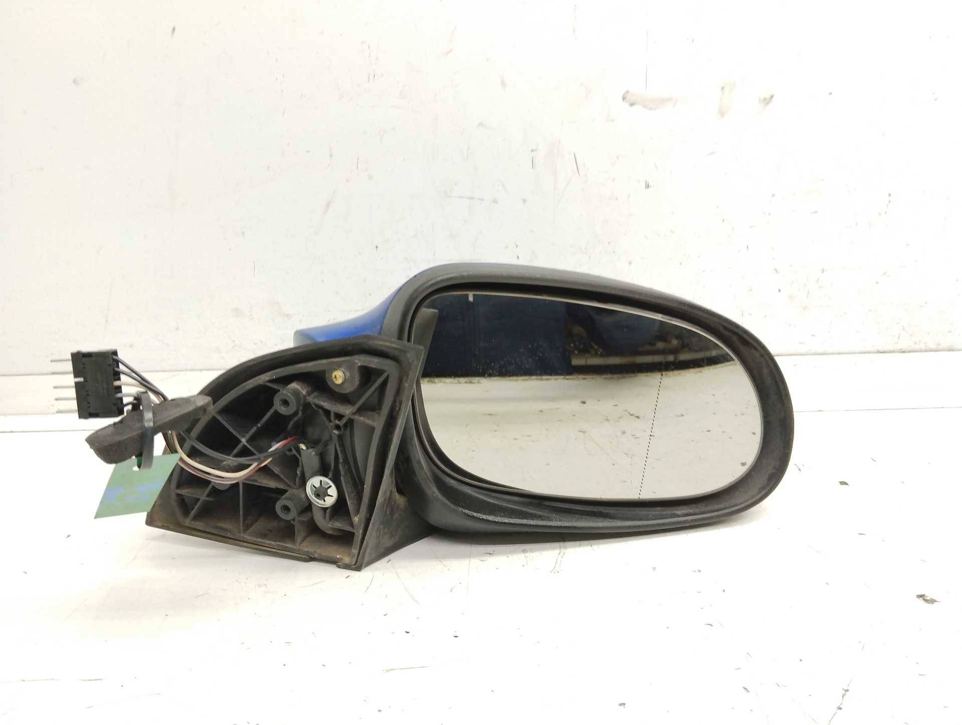 Recambio de retrovisor derecho para mercedes-benz clase a (w168) 160 (168.033) referencia OEM IAM 1688100276  