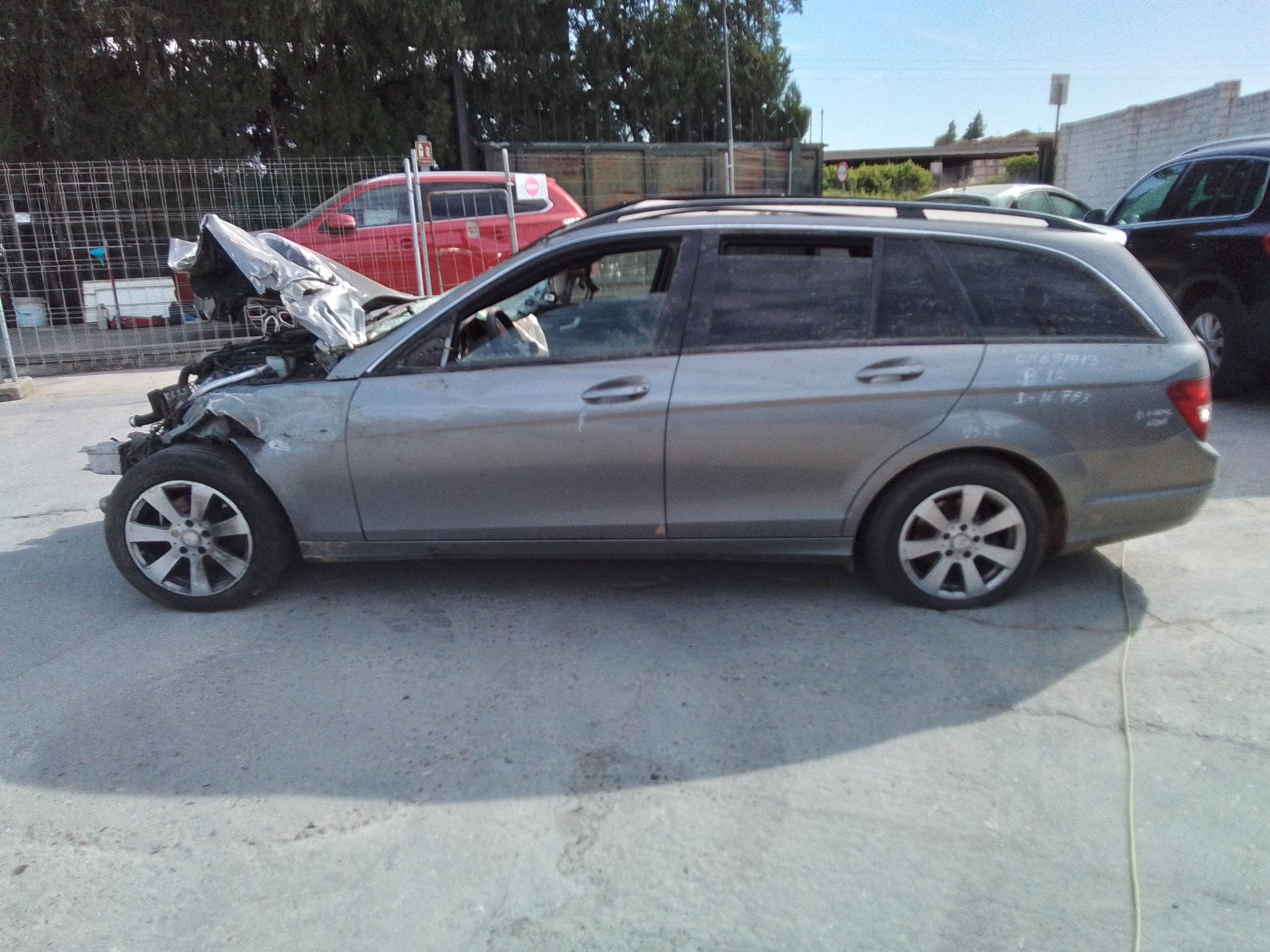 mercedes-benz clase c (w204) familiar del año 2012