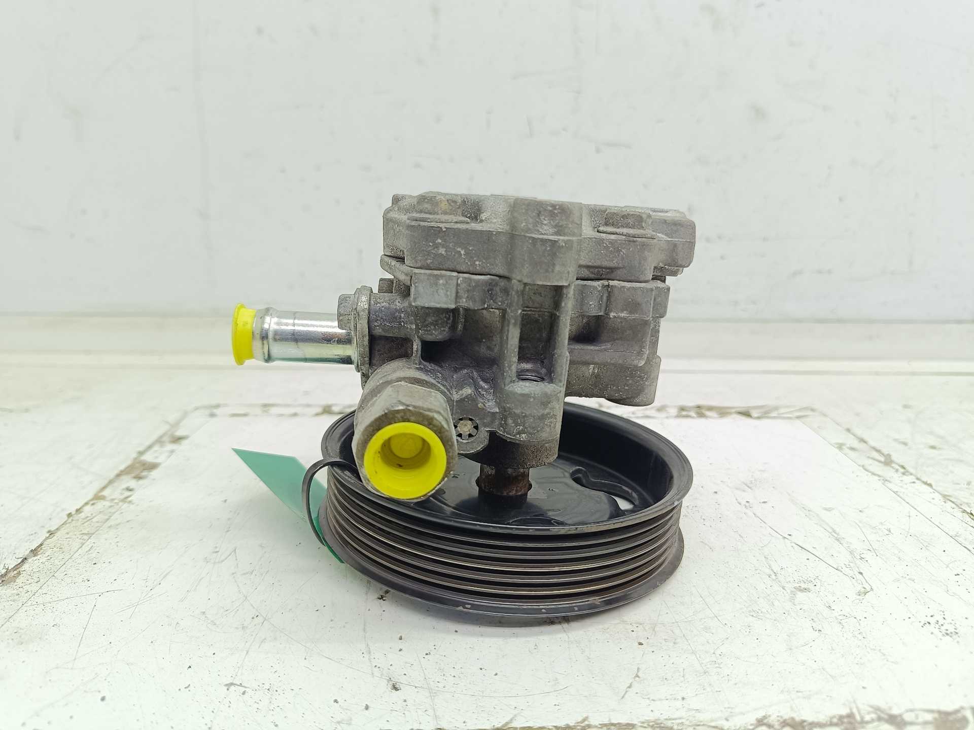 Recambio de bomba direccion para fiat freemont (345) urban referencia OEM IAM 2X167552  