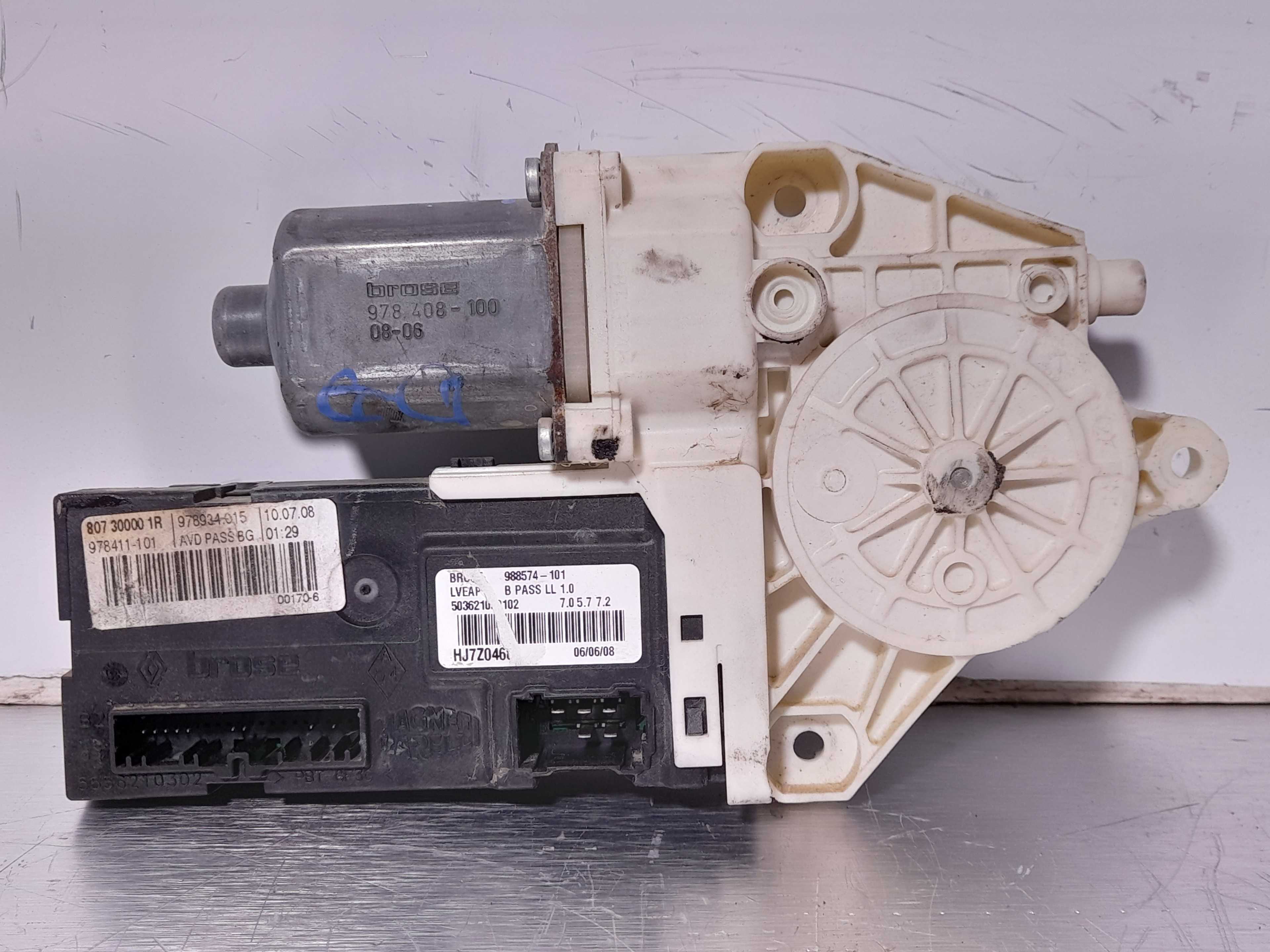 Recambio de motor elevalunas delantero derecho para renault laguna iii 1.5 dci diesel referencia OEM IAM 978408100 BROSE 