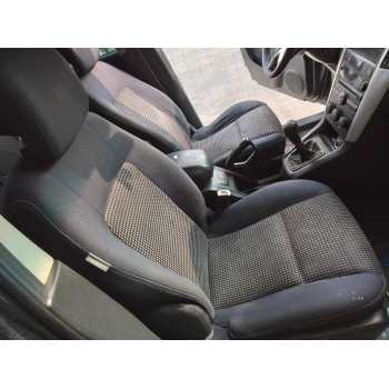 ASIENTO DELANTERO DERECHO 