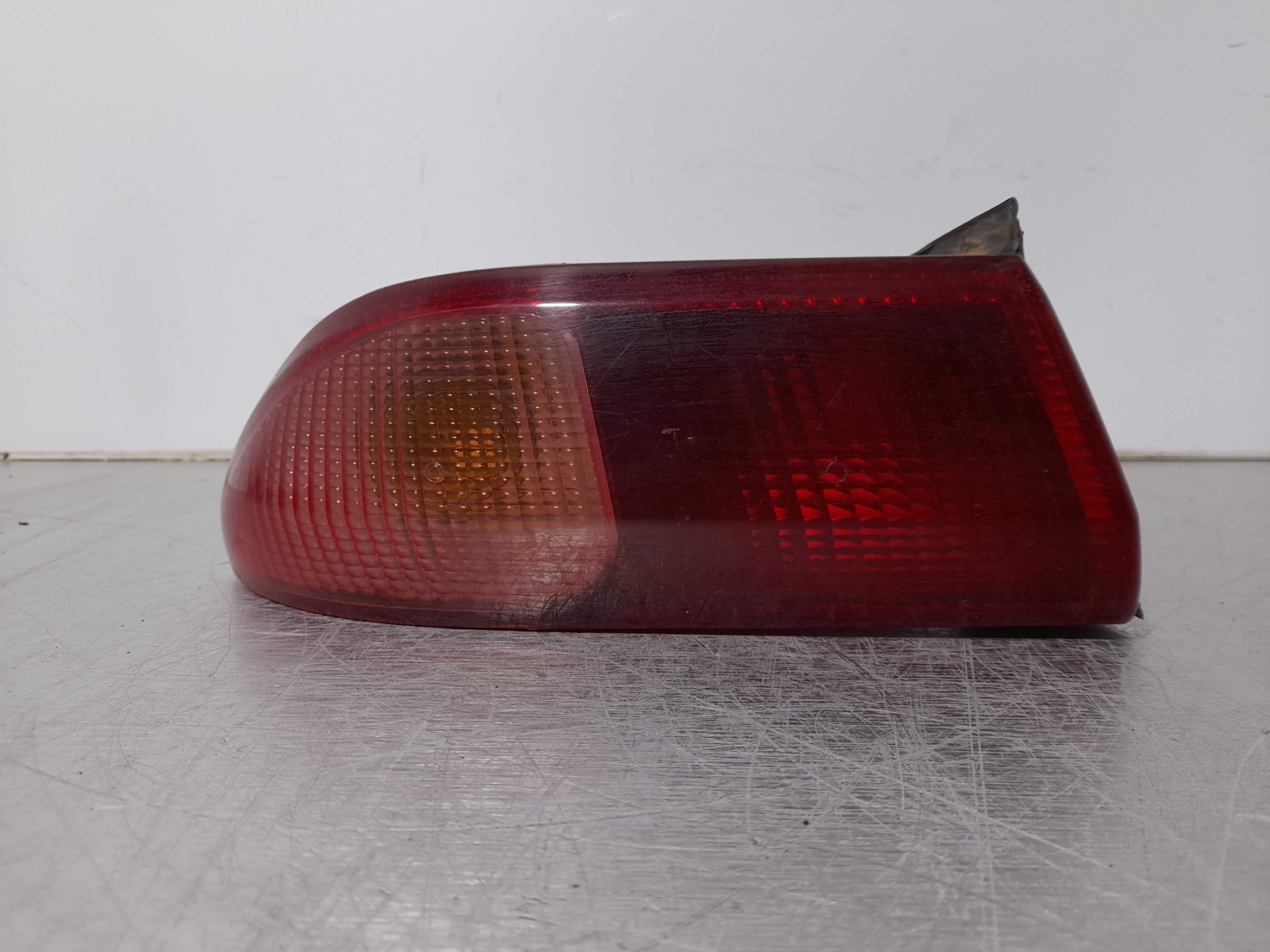 Recambio de piloto trasero izquierdo para alfa romeo 156 (116) 1.9 jtd cat referencia OEM IAM   