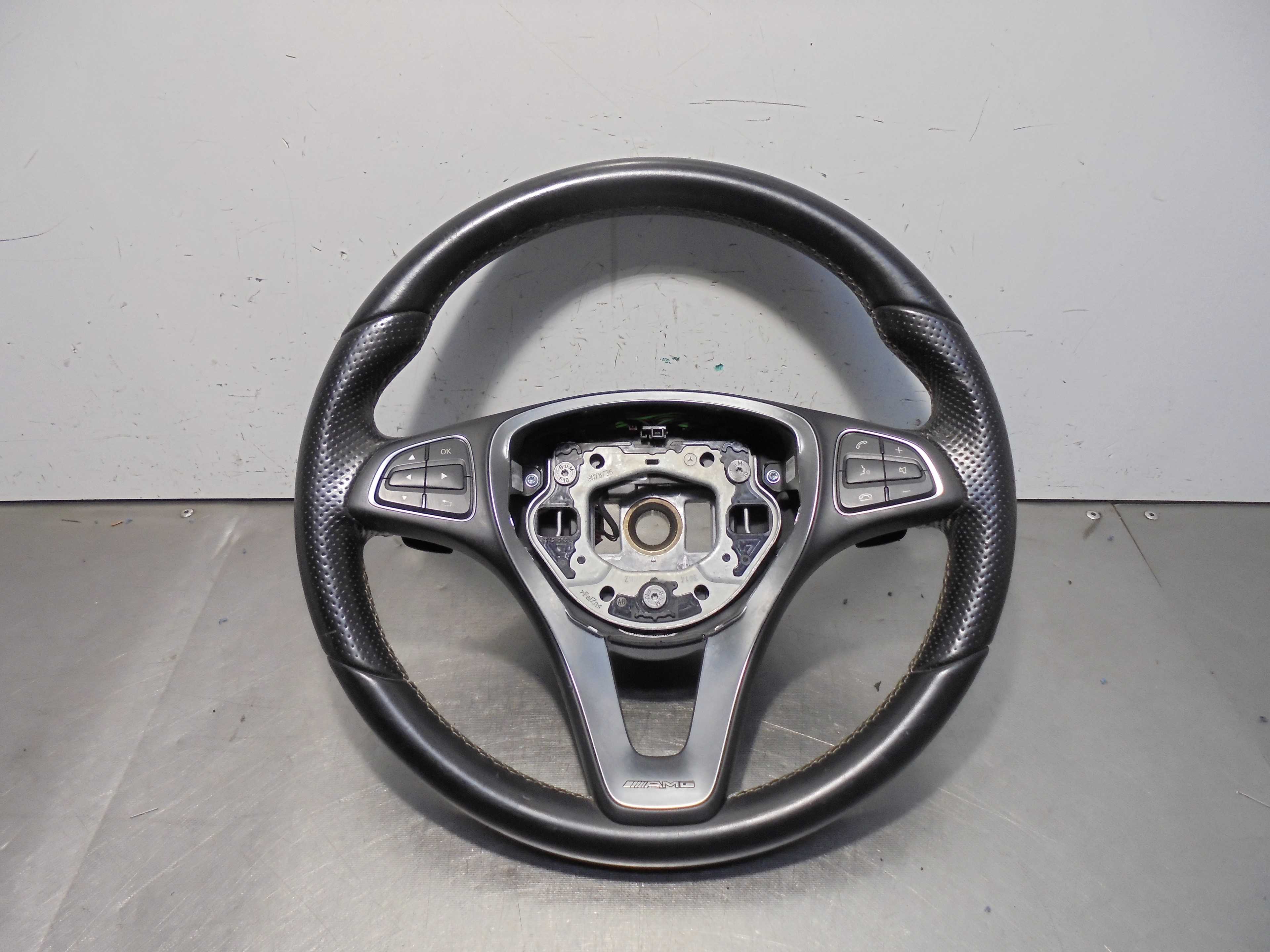 Recambio de volante para mercedes-benz clase cla (w117) cla 220 cdi (117.303) referencia OEM IAM A0004604603  