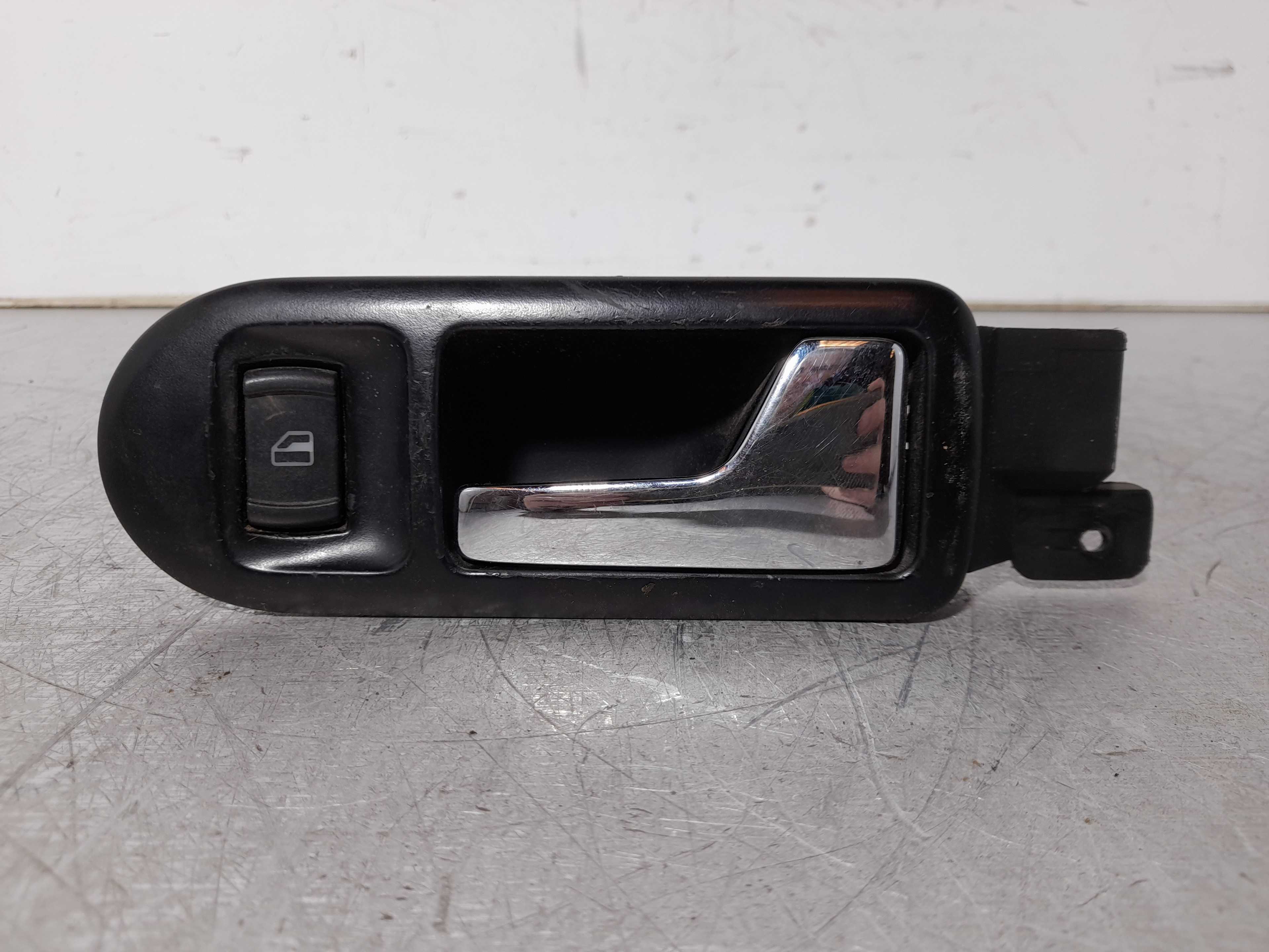 Recambio de maneta interior delantera derecha para volkswagen passat berlina (3b2) 1.9 tdi referencia OEM IAM  3B0839114BC 3B083