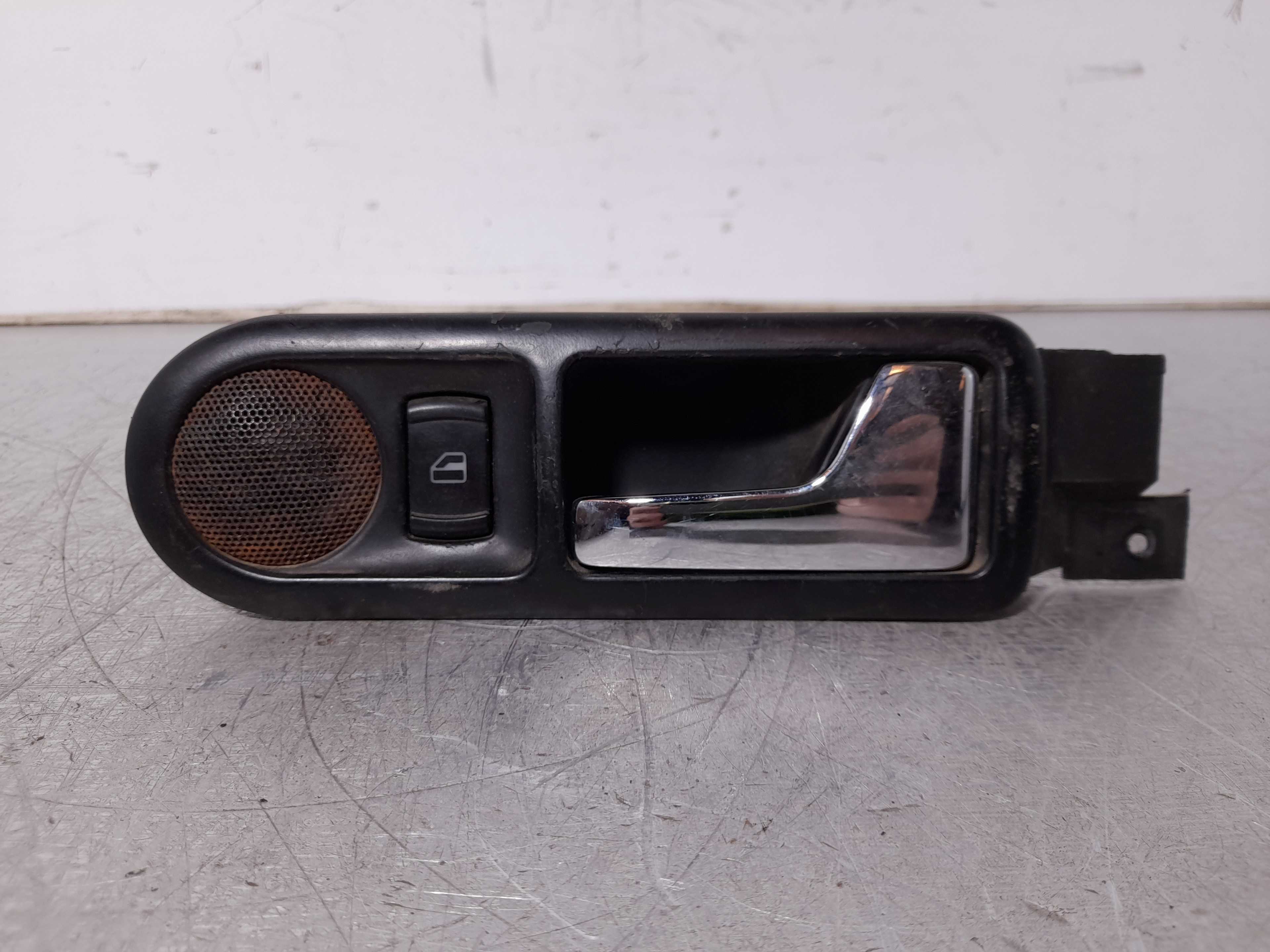 Recambio de maneta interior trasera derecha para volkswagen passat berlina (3b2) 1.9 tdi referencia OEM IAM  3B0839113BC 3B08391