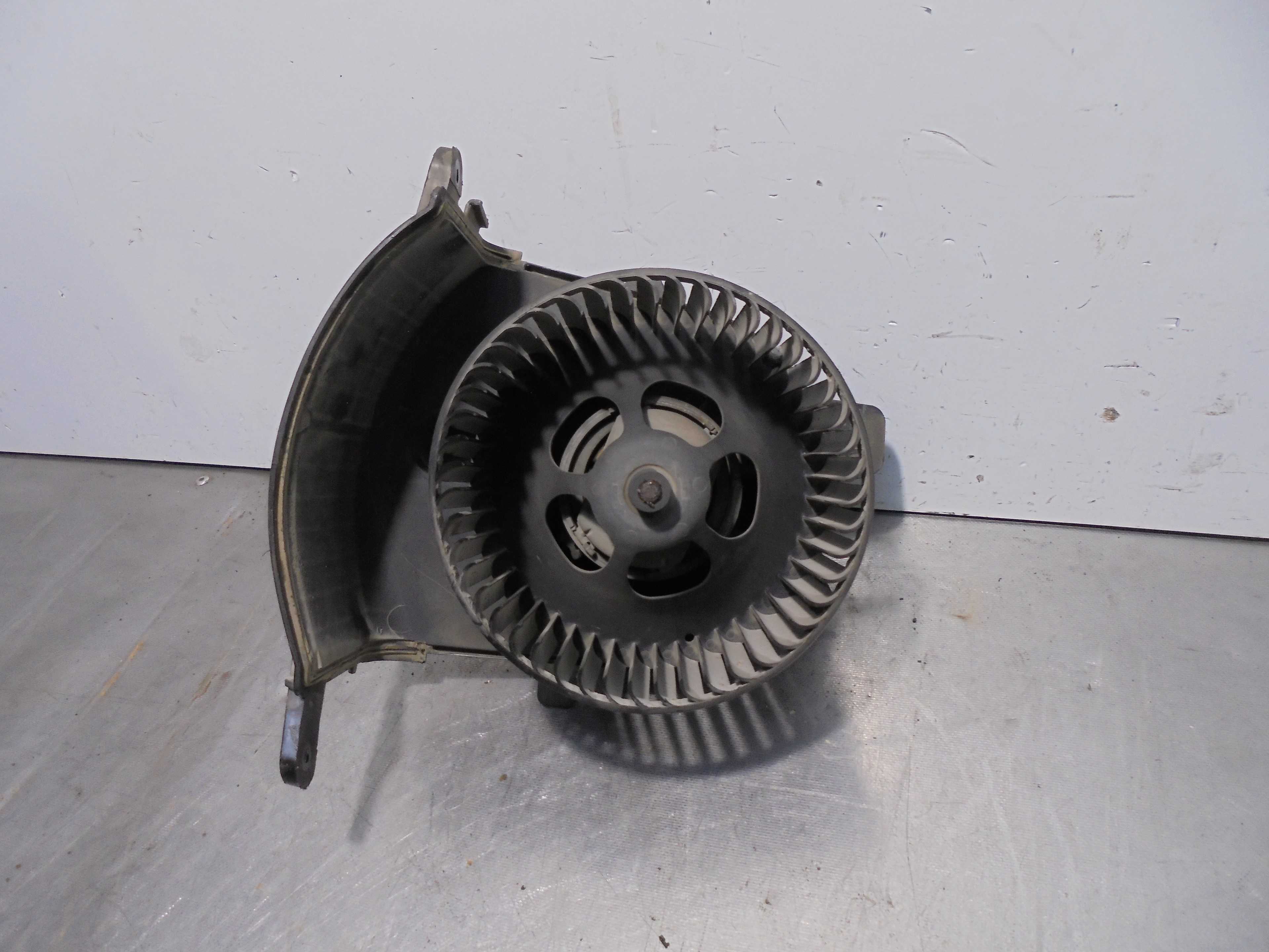 Recambio de motor calefaccion para renault scenic ii authentique referencia OEM IAM N1001038 VALEO 