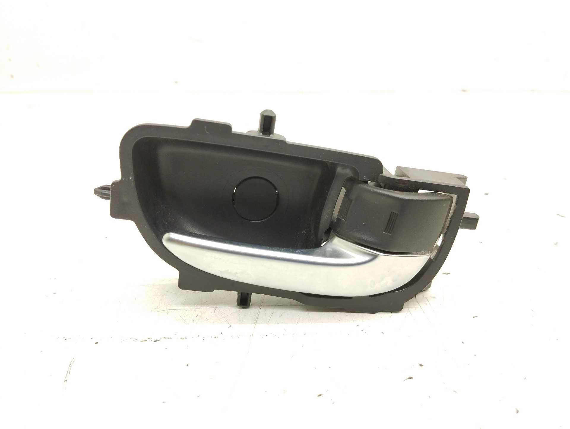 Recambio de maneta interior trasera derecha para toyota auris hybrid active referencia OEM IAM 692050D271 89915A2 