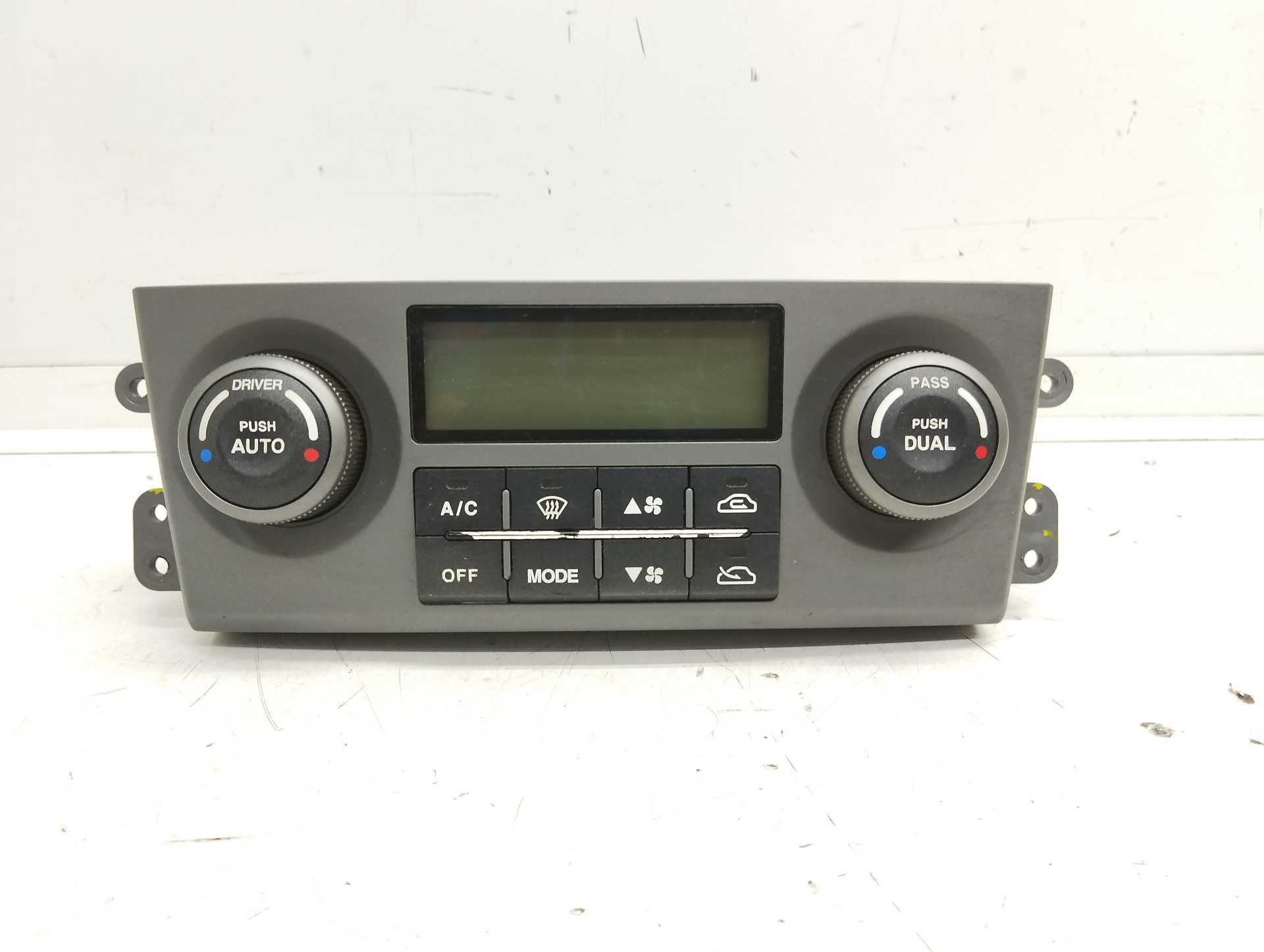 Recambio de mando climatizador para kia sorento 2.5 crdi active referencia OEM IAM 972503E260 3184603 DOOWAN