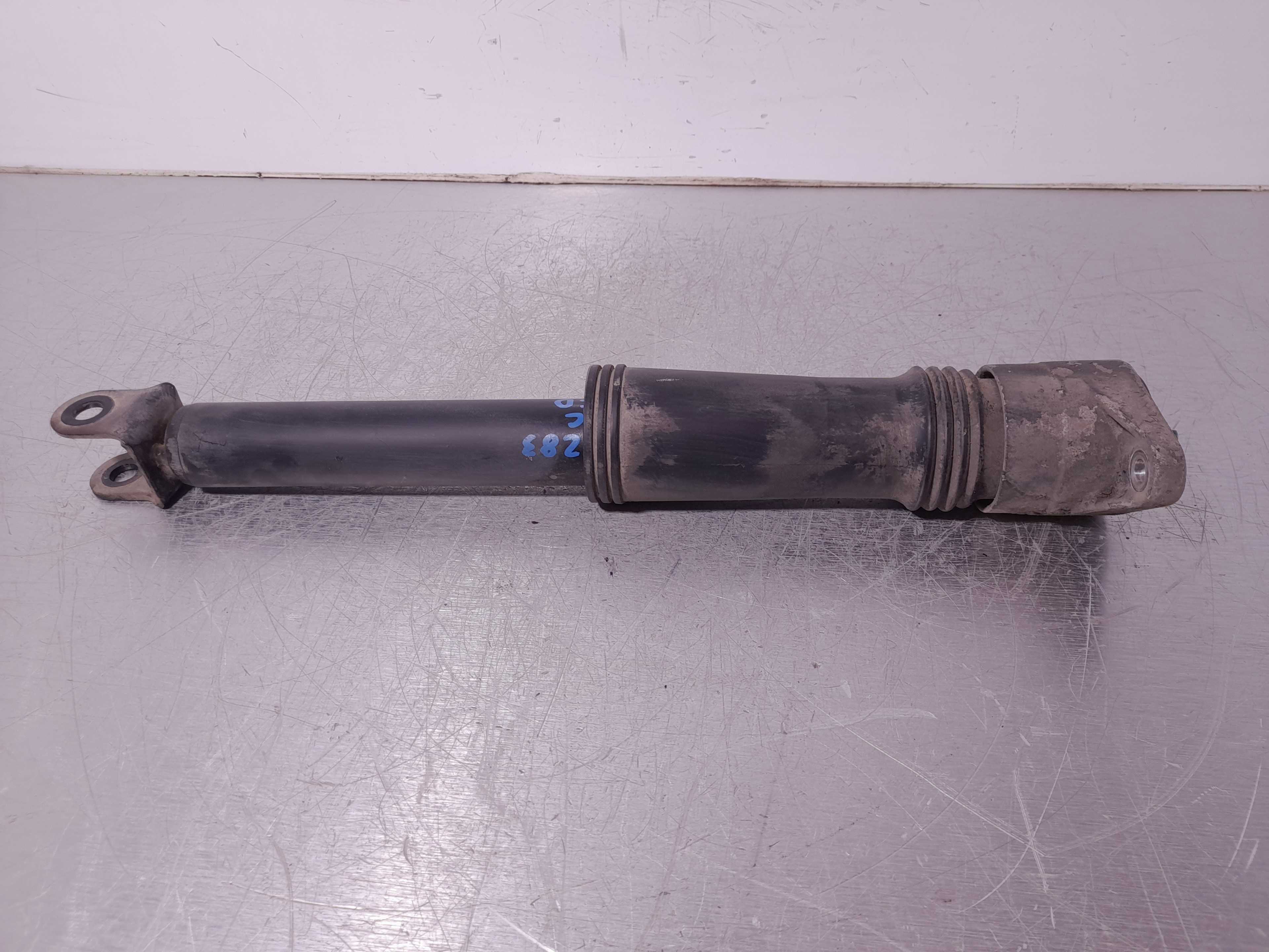 Recambio de amortiguador trasero derecho para kia carens (un) concept referencia OEM IAM 553111D020 SACHS 