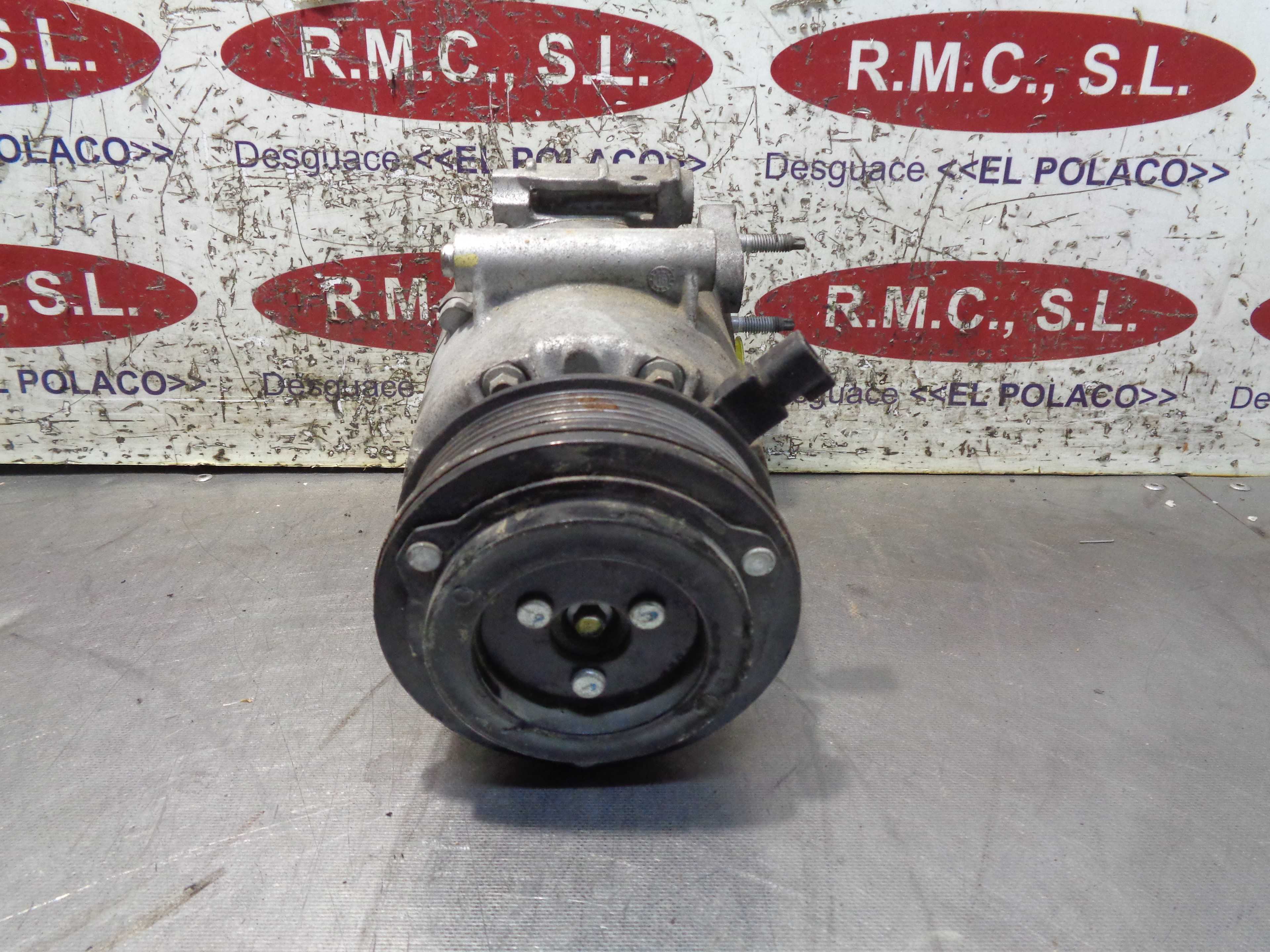 Recambio de compresor aire acondicionado para ford fiesta (ccn) ambiente referencia OEM IAM AV1119D629  