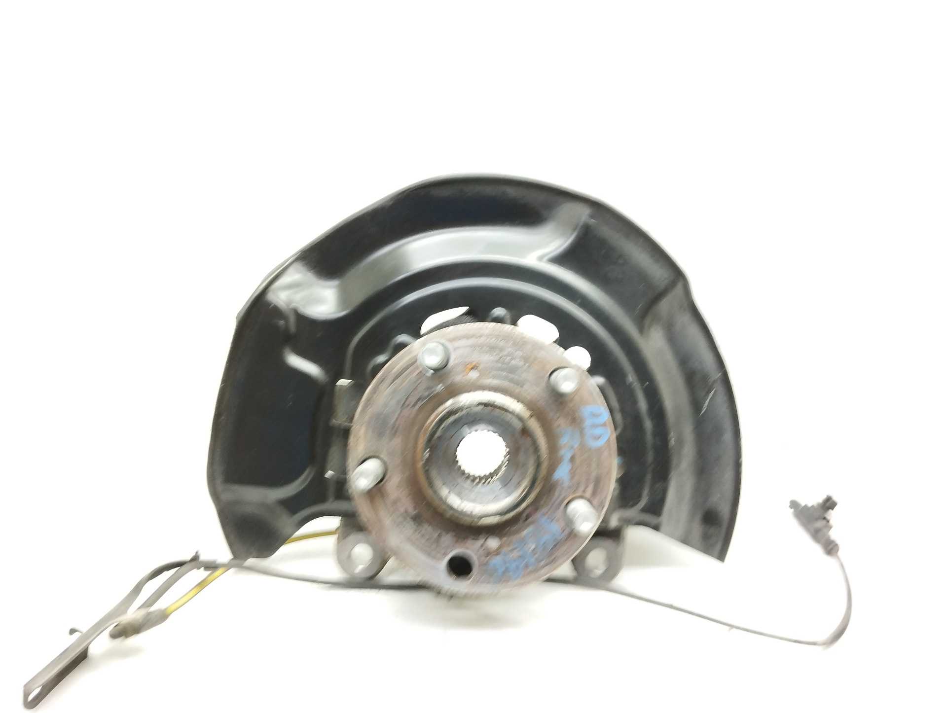 Recambio de mangueta delantera derecha para toyota auris hybrid active referencia OEM IAM   