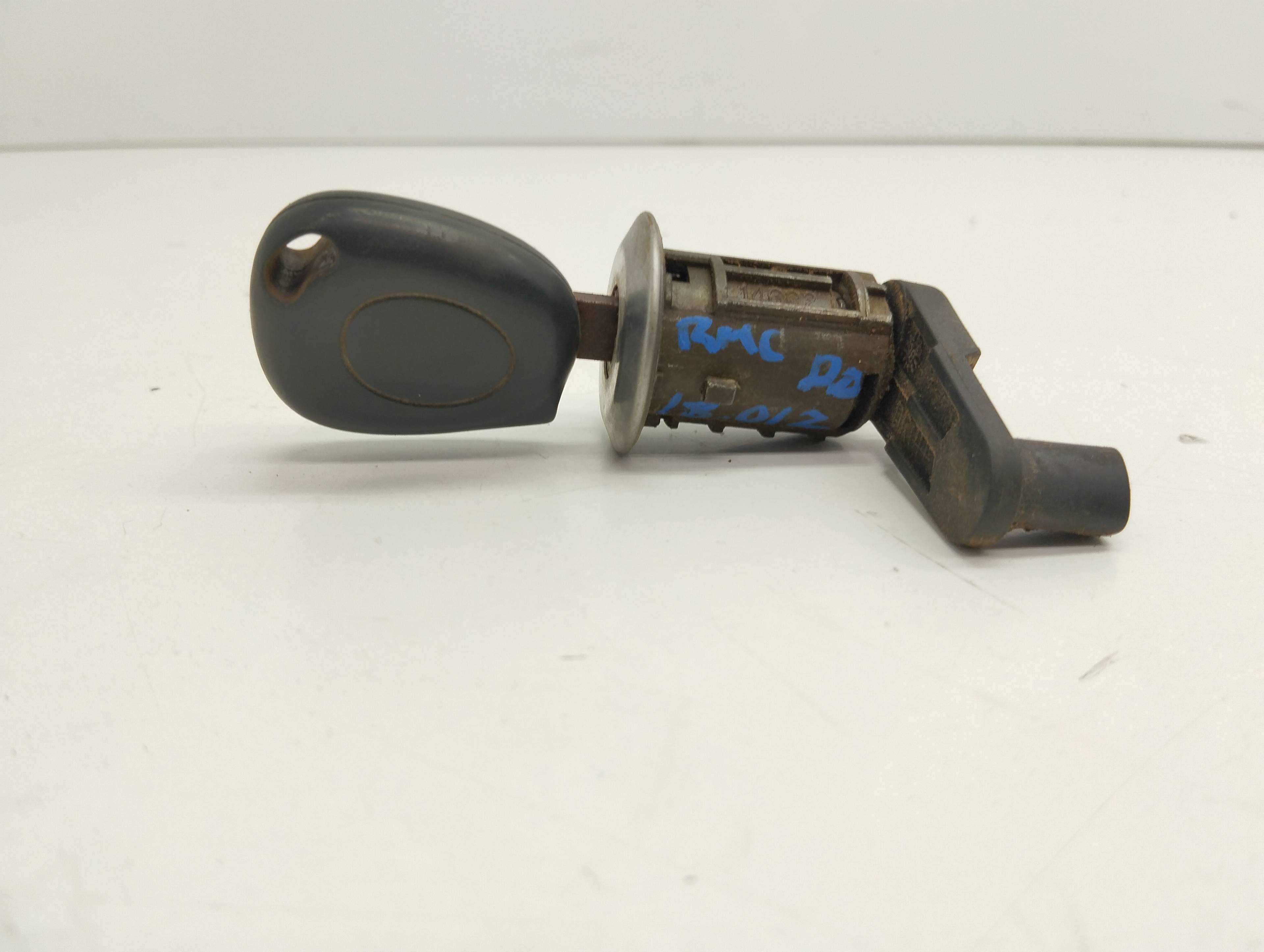 Recambio de bombin puerta delantera derecha para renault megane referencia OEM IAM   