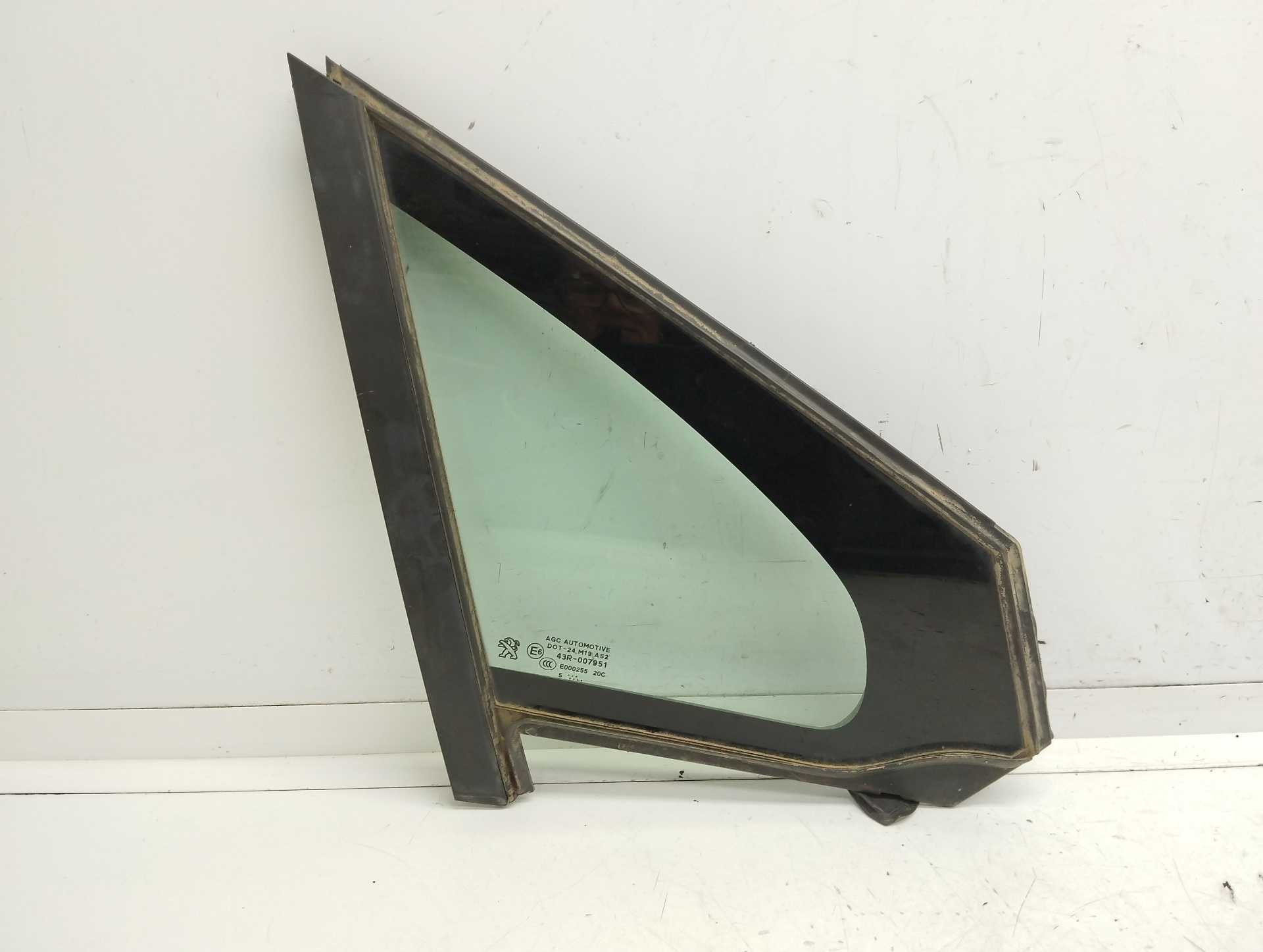 Recambio de luna custodia delantera derecha para peugeot 2008 (--.2013) active referencia OEM IAM 9801475980  