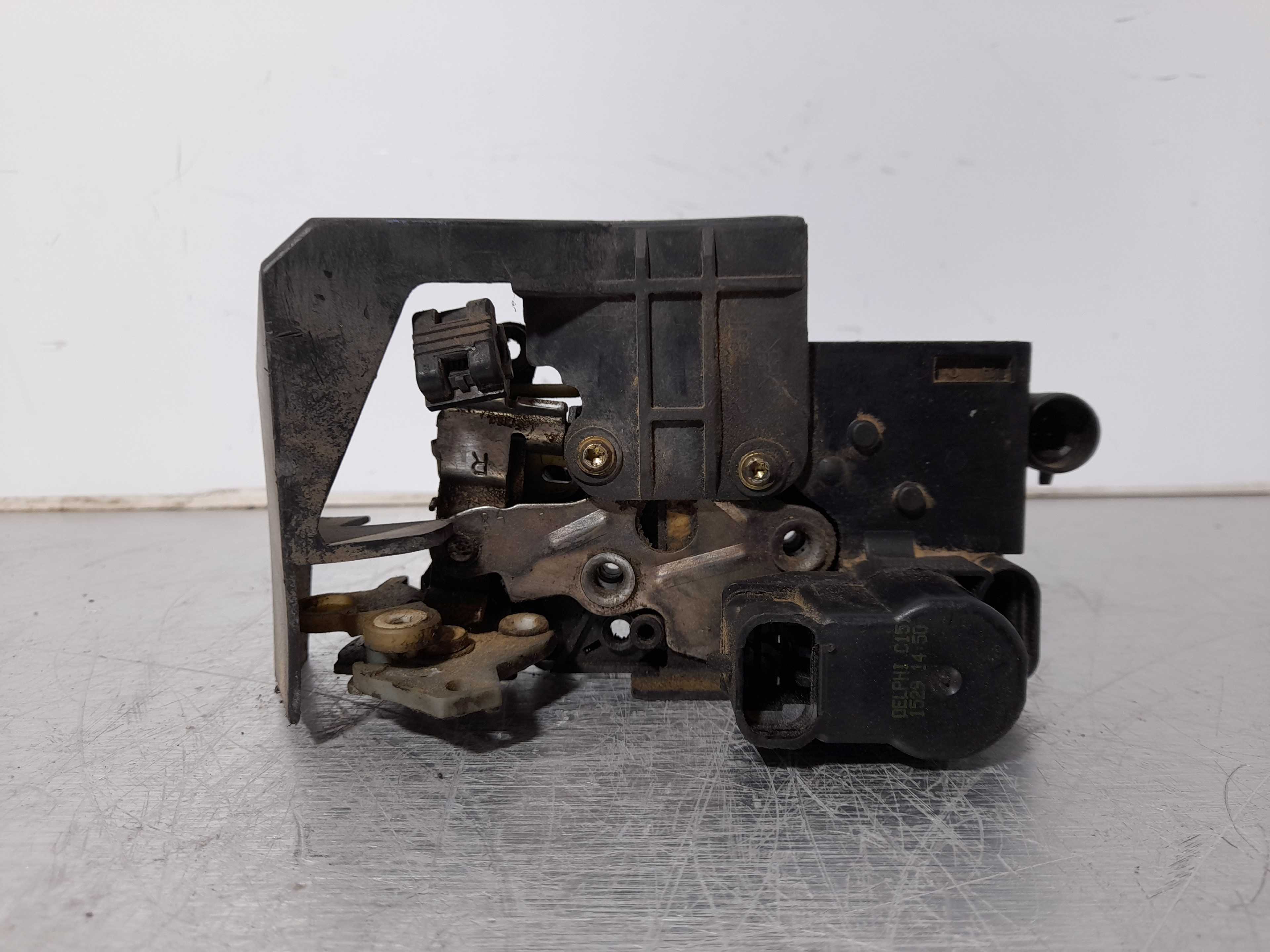 Recambio de cerradura puerta delantera derecha para alfa romeo 156 (116) 1.9 jtd cat referencia OEM IAM   