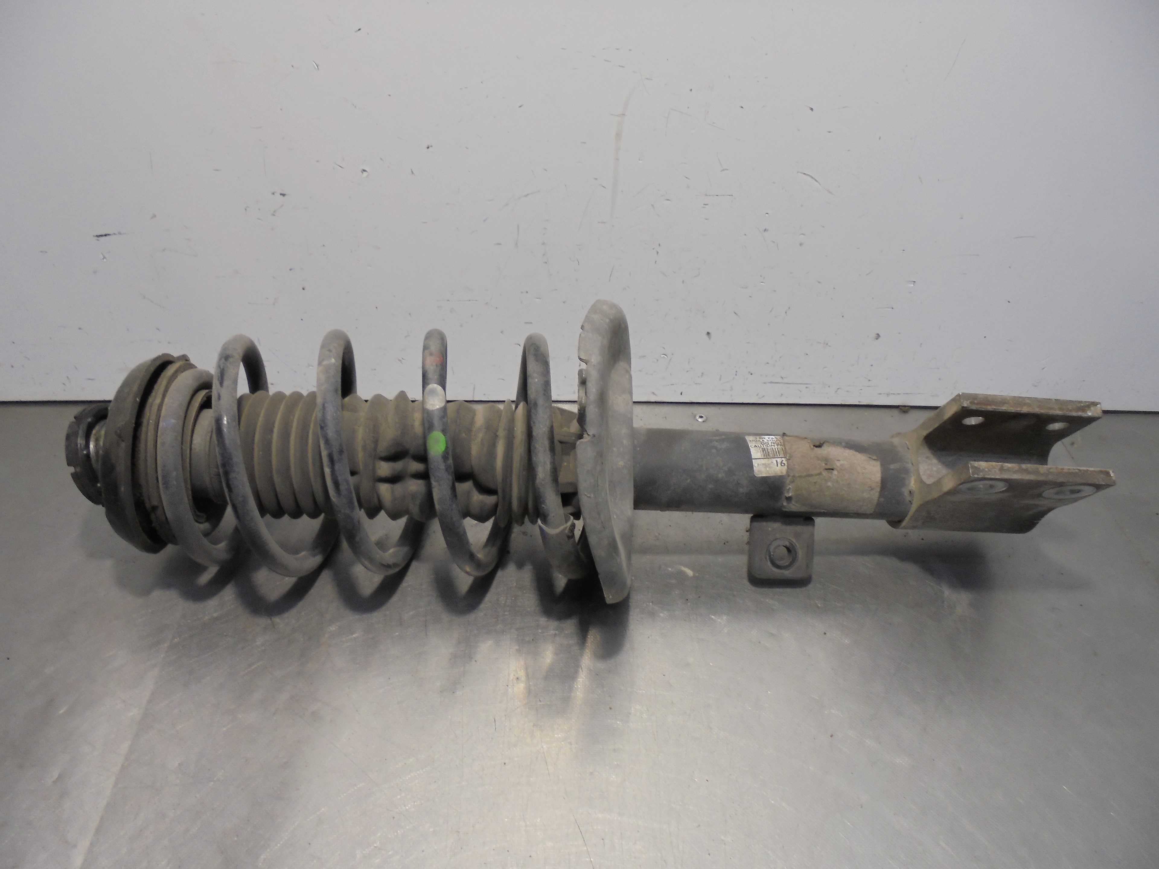 Recambio de amortiguador delantero derecho para peugeot 5008 1.6 hdi fap referencia OEM IAM   