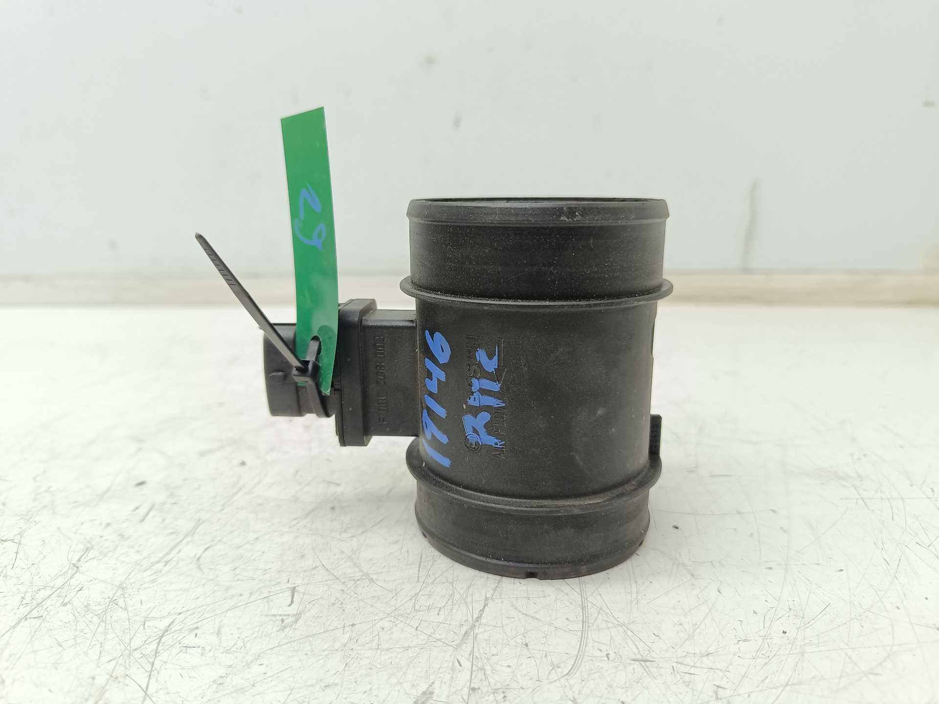 Recambio de caudalimetro para fiat freemont (345) urban referencia OEM IAM 55206758 0281002917 