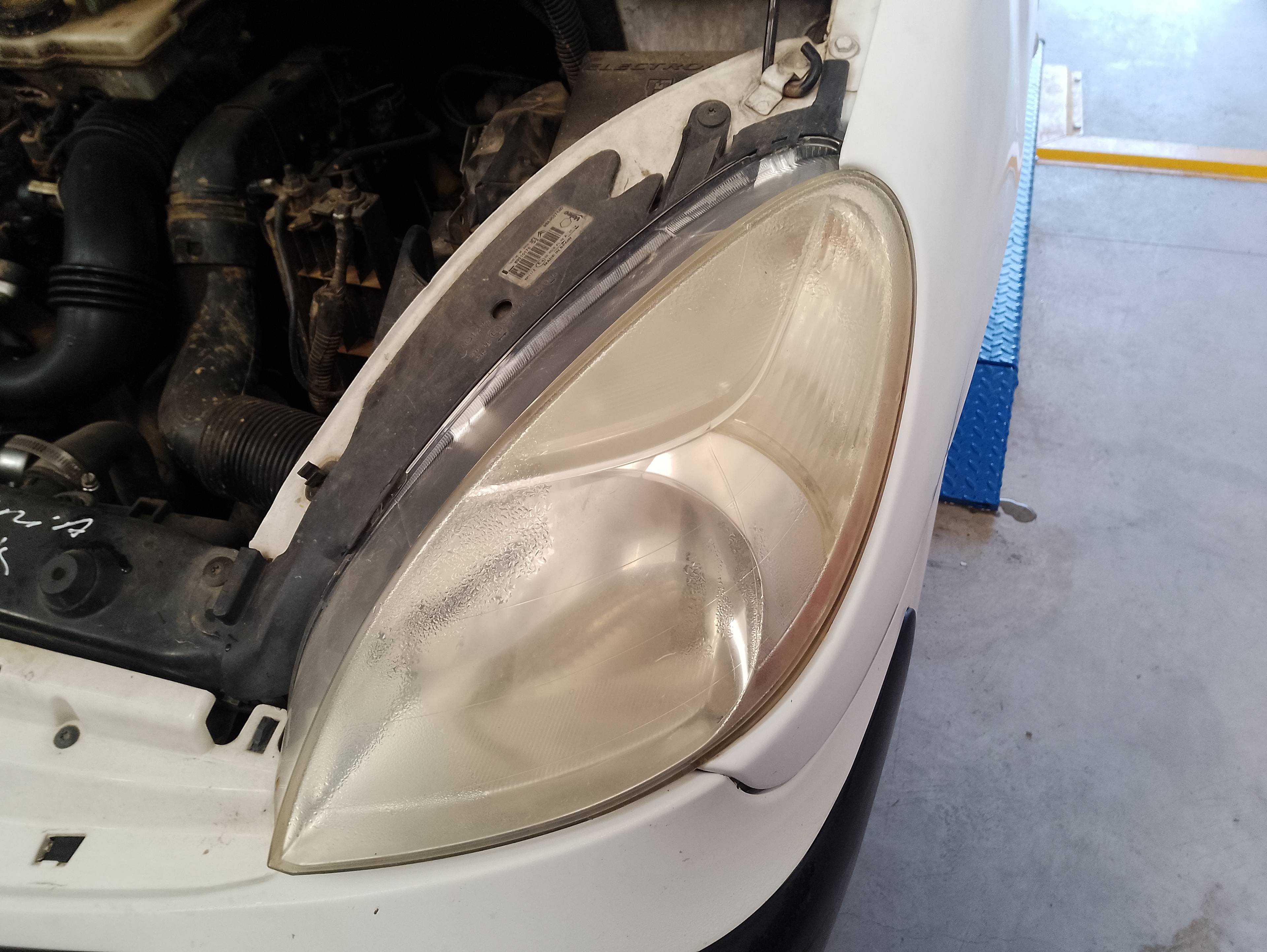 Recambio de faro izquierdo para citroën xsara picasso hdi 110 fap sx referencia OEM IAM   