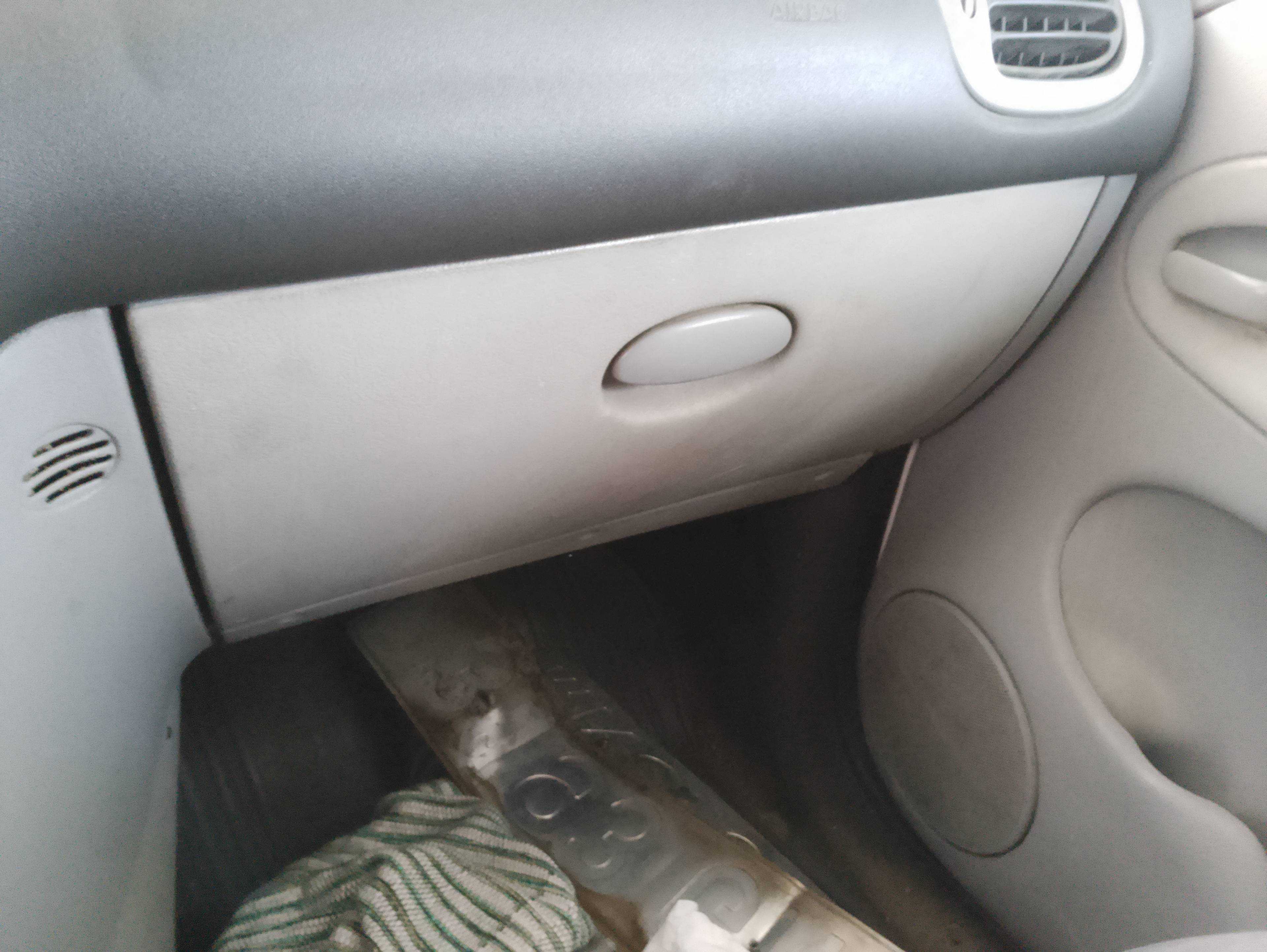 Recambio de guantera para citroën xsara picasso hdi 110 fap sx referencia OEM IAM   