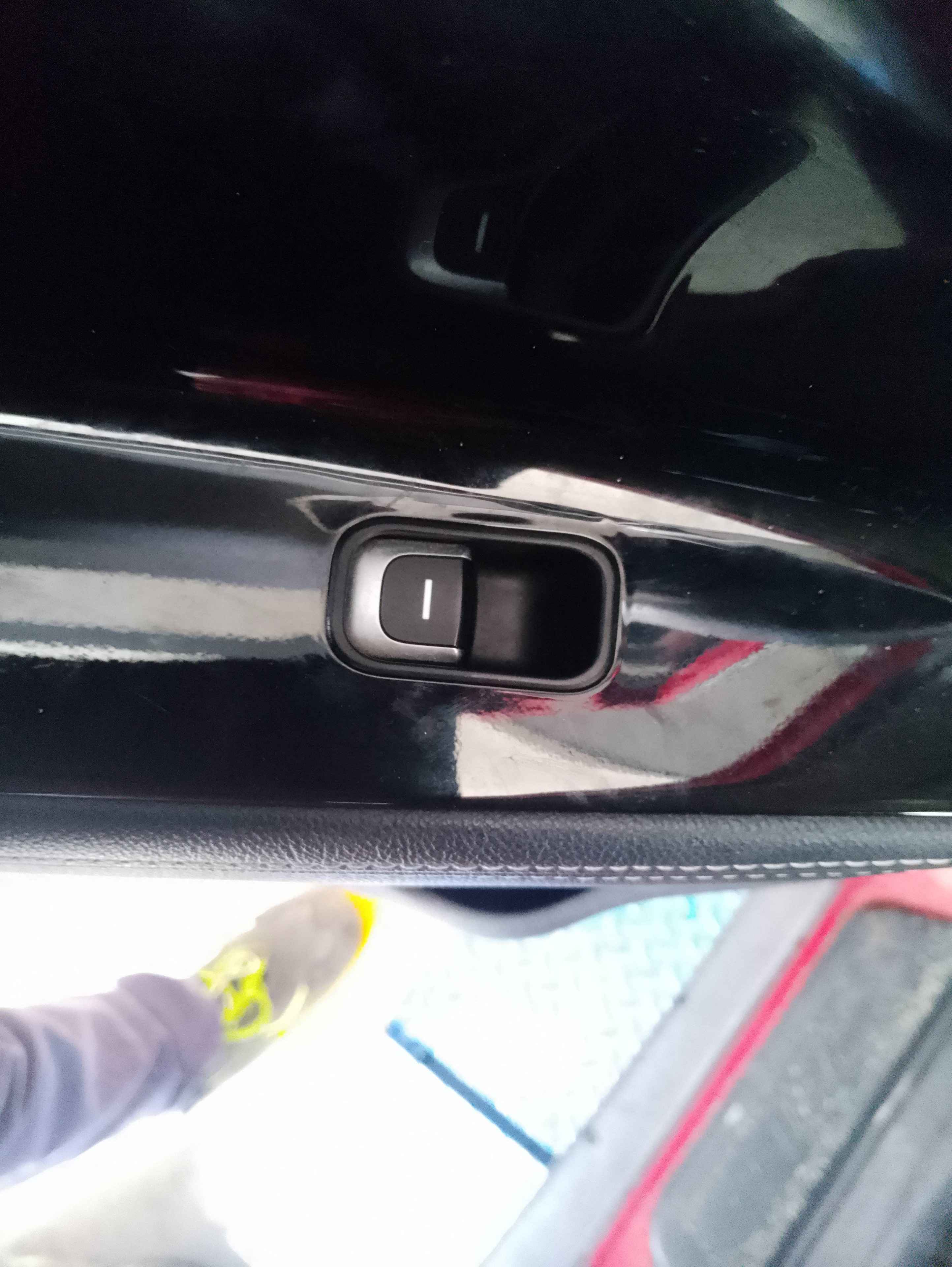 Recambio de mando elevalunas trasero izquierdo para kia niro e-niro concept referencia OEM IAM   