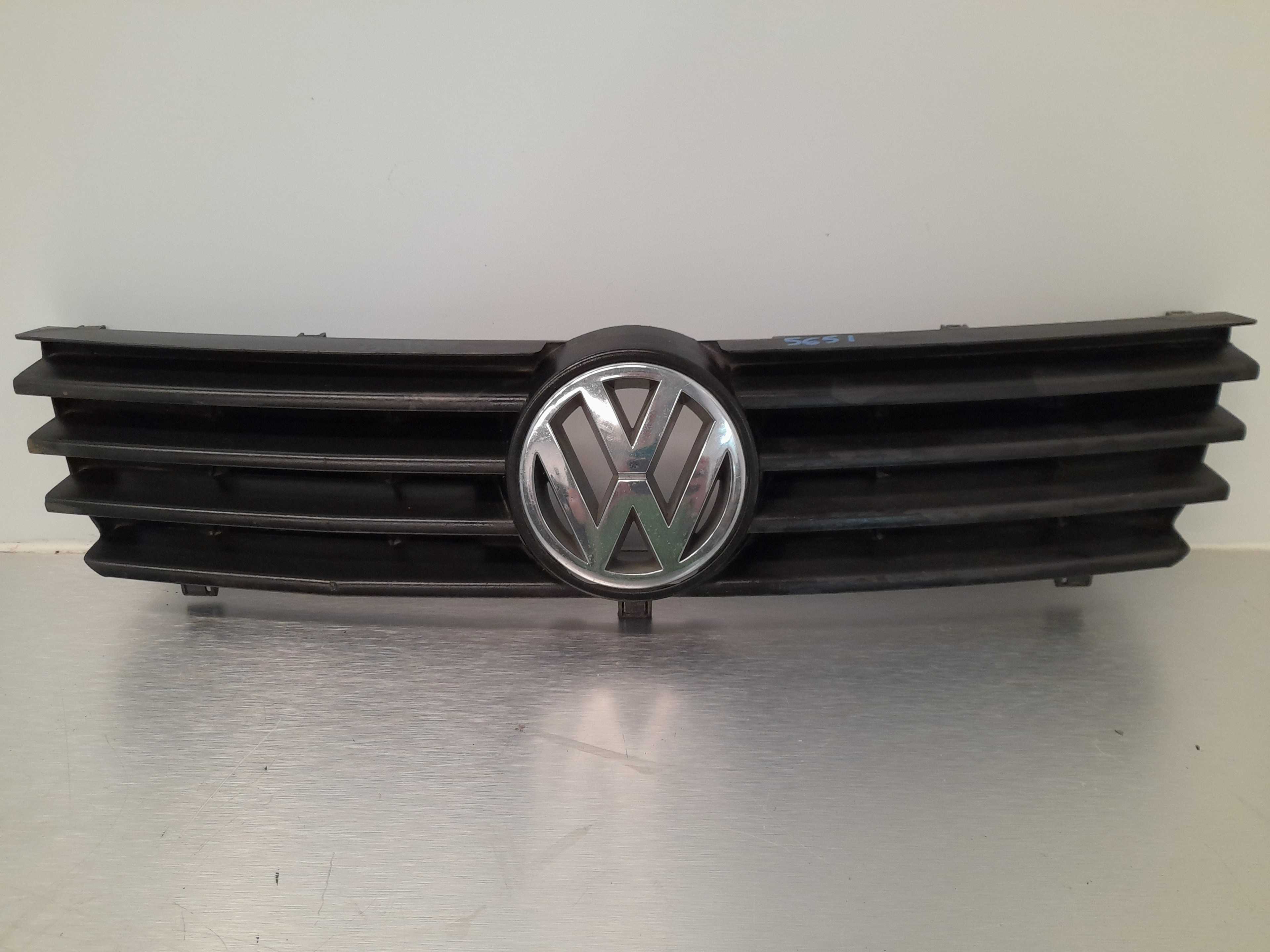 Recambio de rejilla delantera para volkswagen polo berlina (6n2) 1.0 referencia OEM IAM   