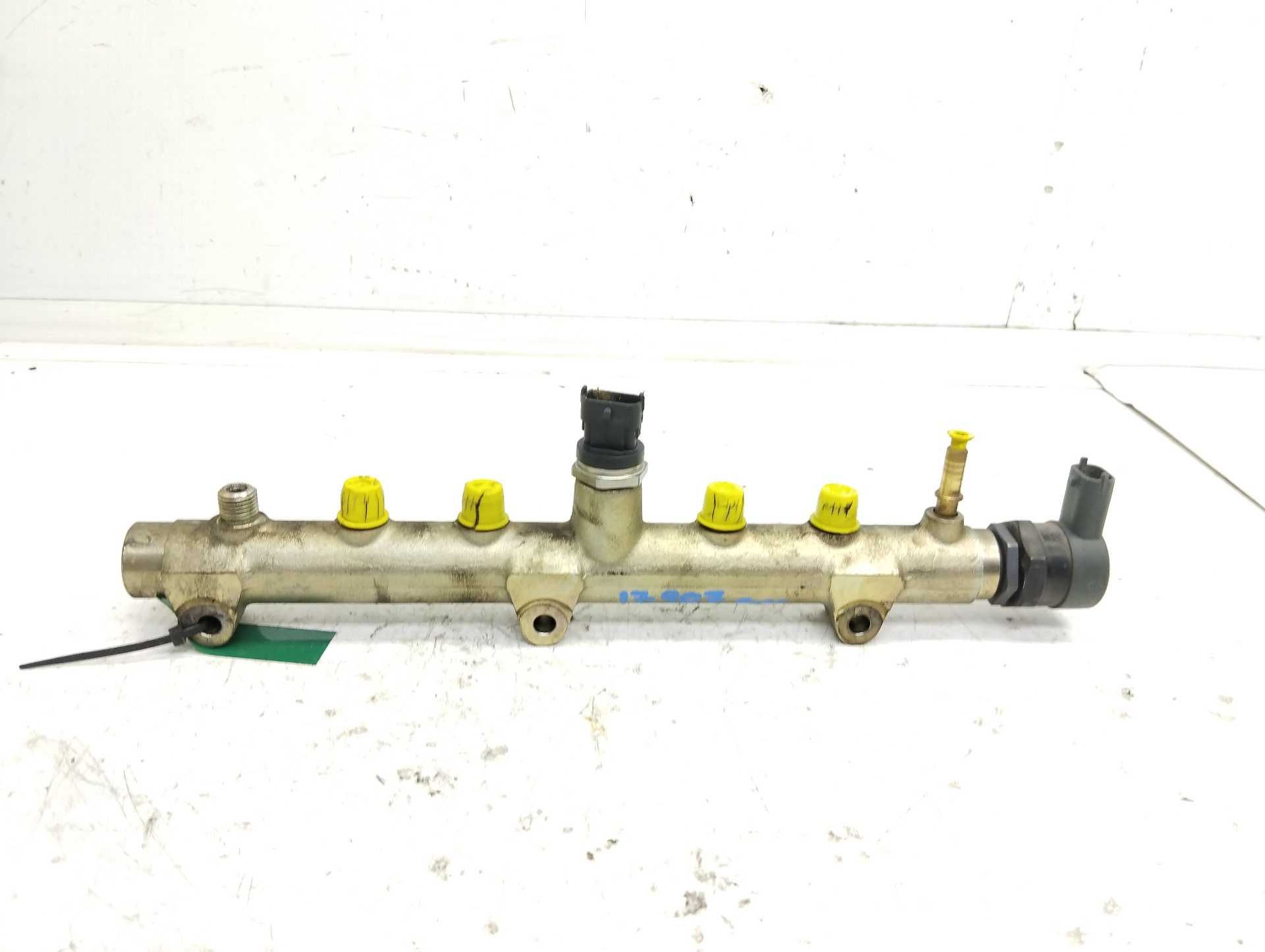 Recambio de rampa inyectora para kia sorento 2.5 crdi active referencia OEM IAM 0281002507  
