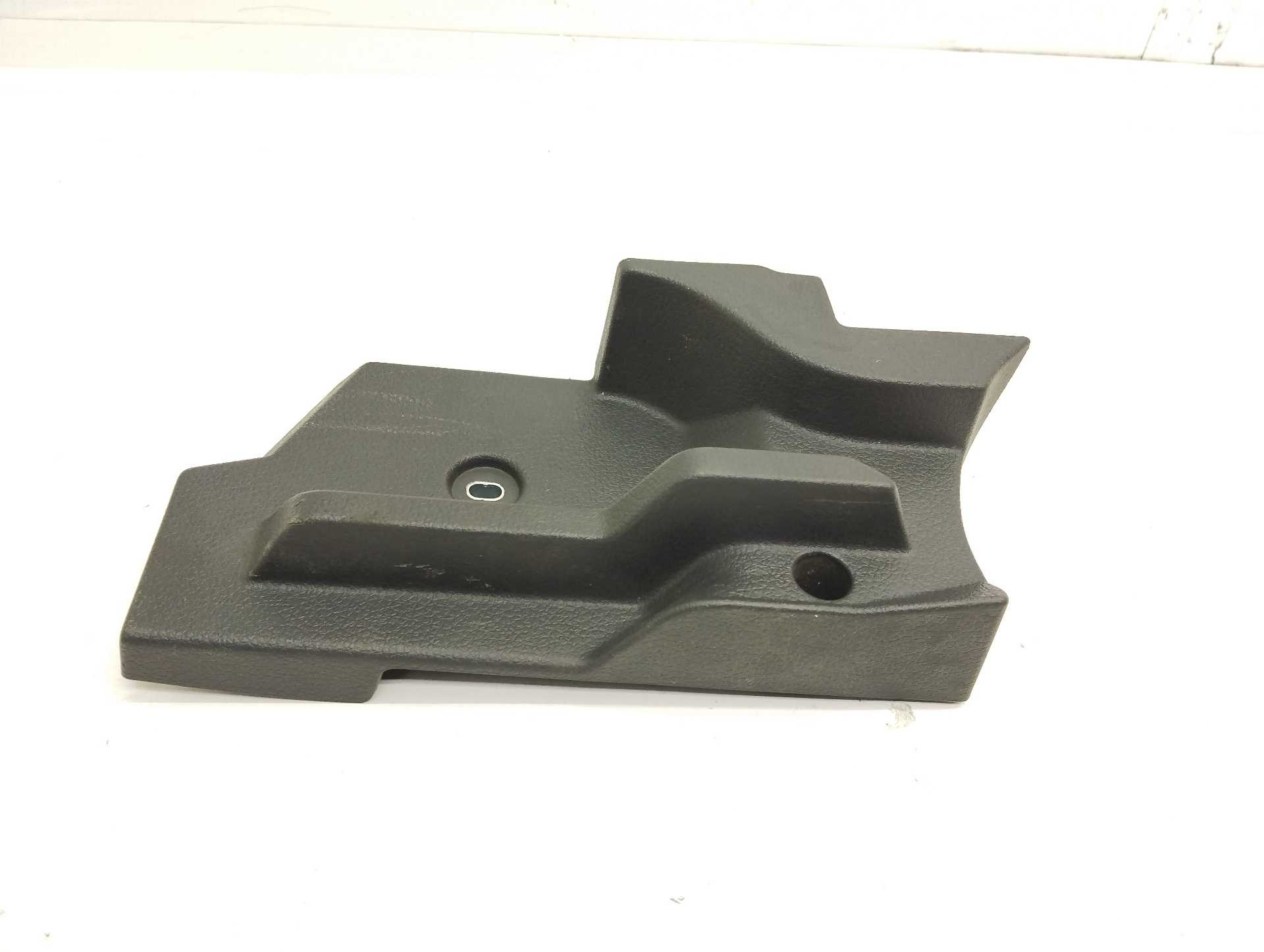 Recambio de moldura interior para volkswagen golf vii lim. 2.0 tsi referencia OEM IAM 5G6858832  