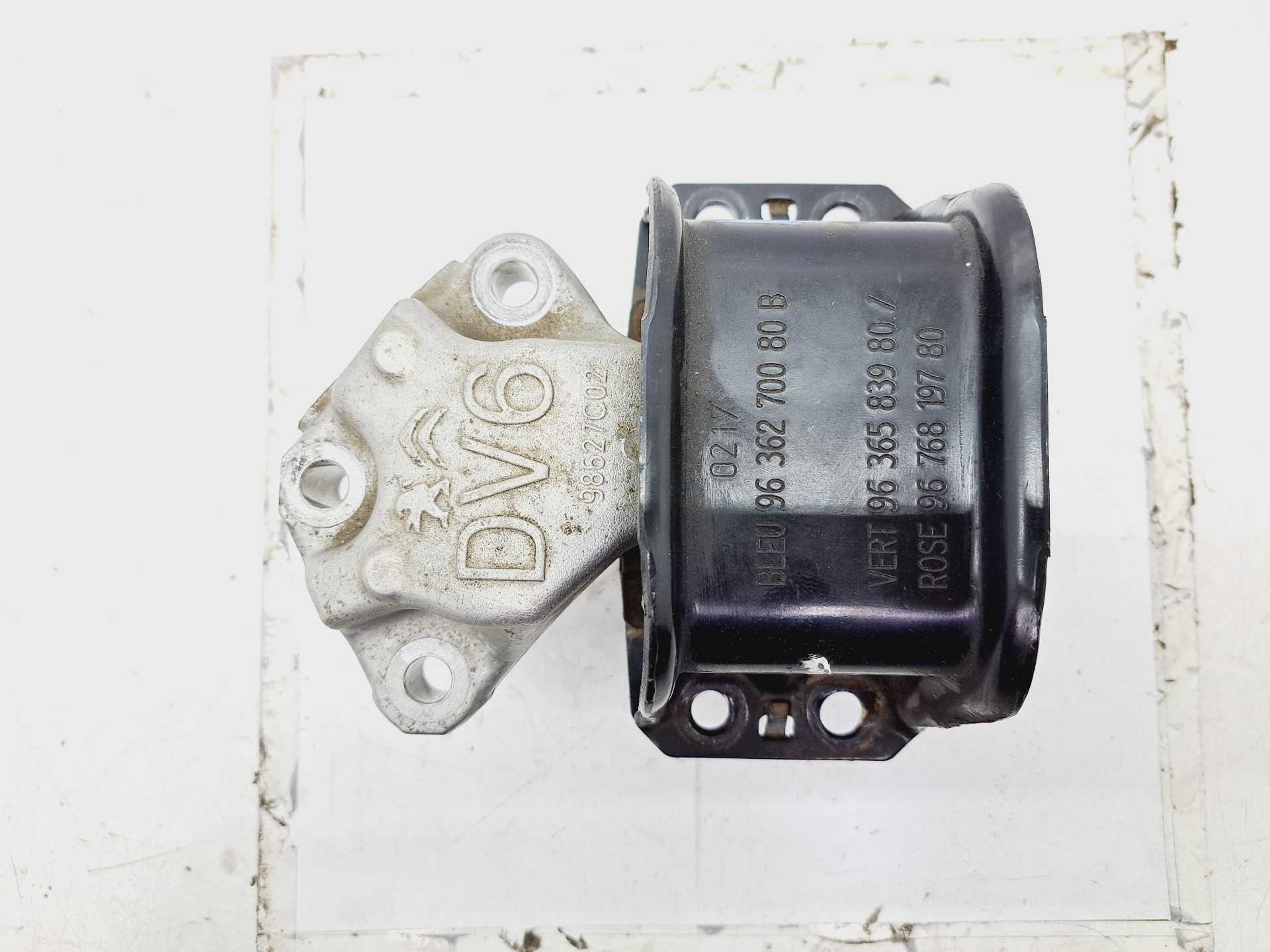 Recambio de soporte motor derecho para citroën c4 lim. live referencia OEM IAM 9636270080  