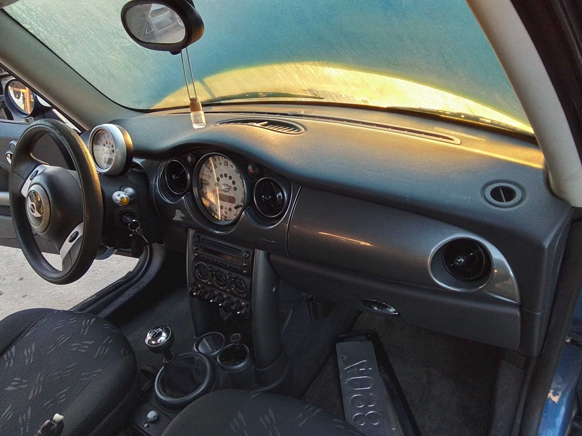 Recambio de salpicadero para bmw mini (r50,r53) one referencia OEM IAM   