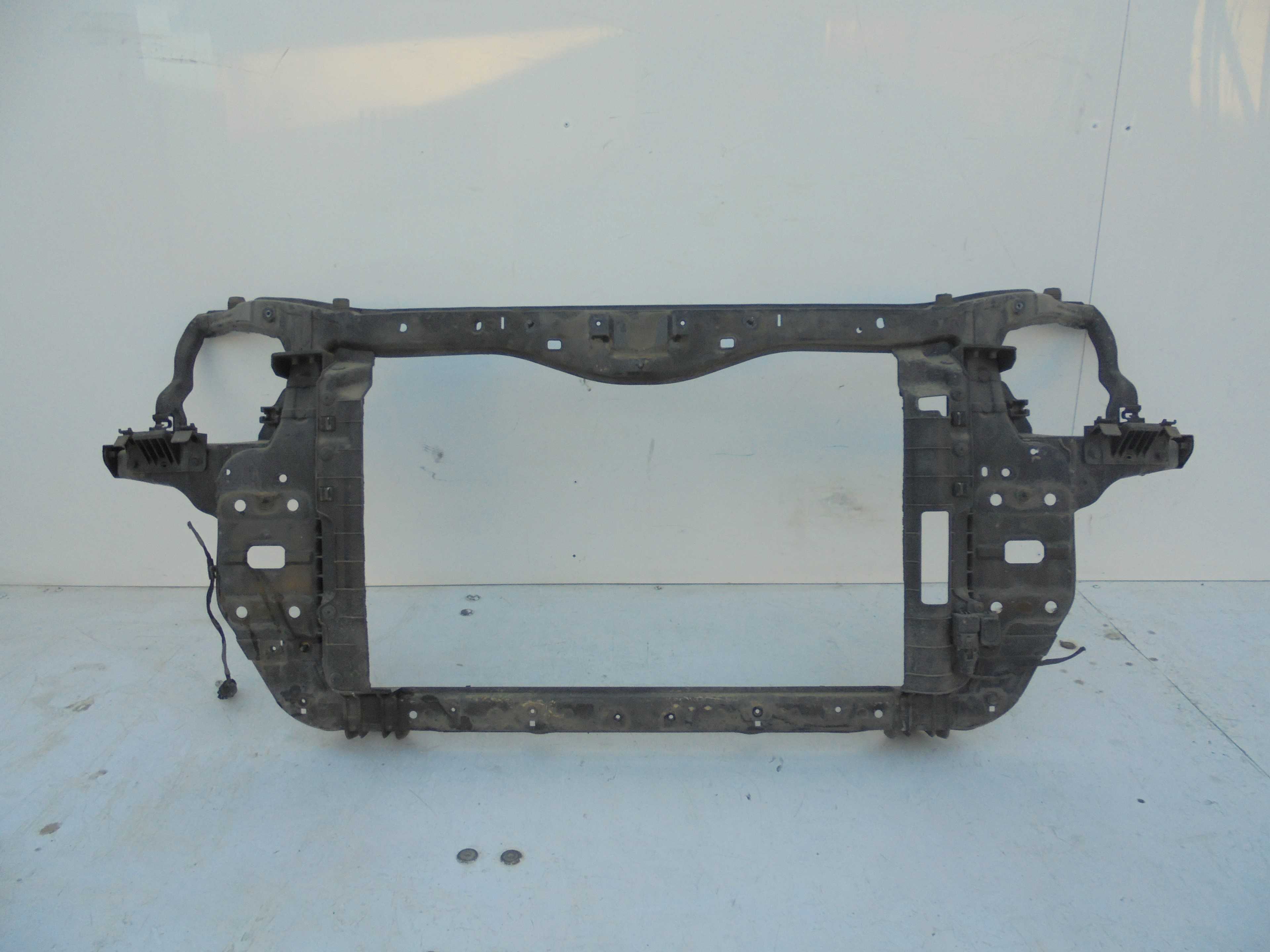 Recambio de panel frontal para kia carens (un) concept referencia OEM IAM   
