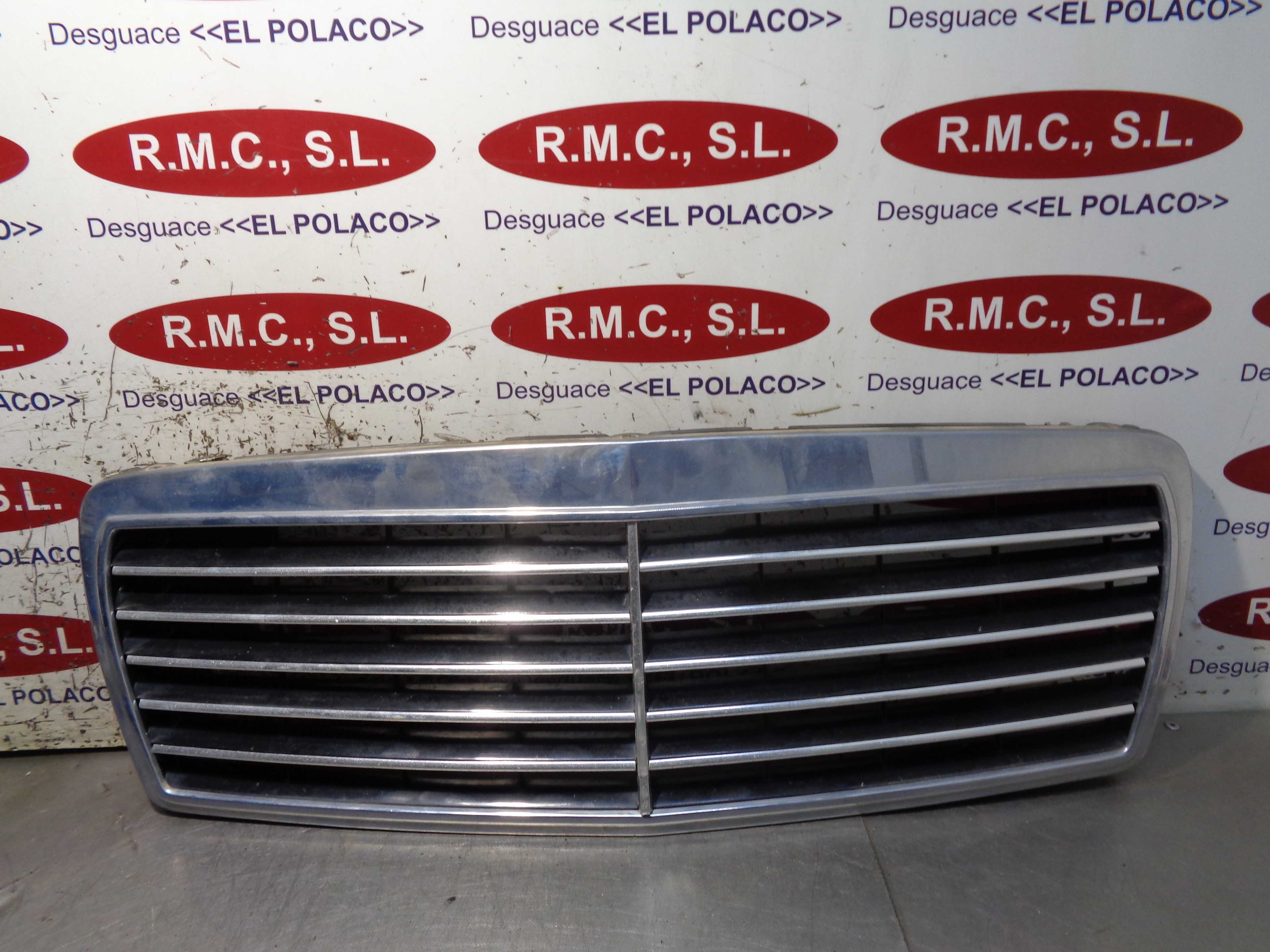 Recambio de rejilla delantera para mercedes-benz clase e (w210) berlina diesel 300 turbodiesel (210.025) referencia OEM IAM   