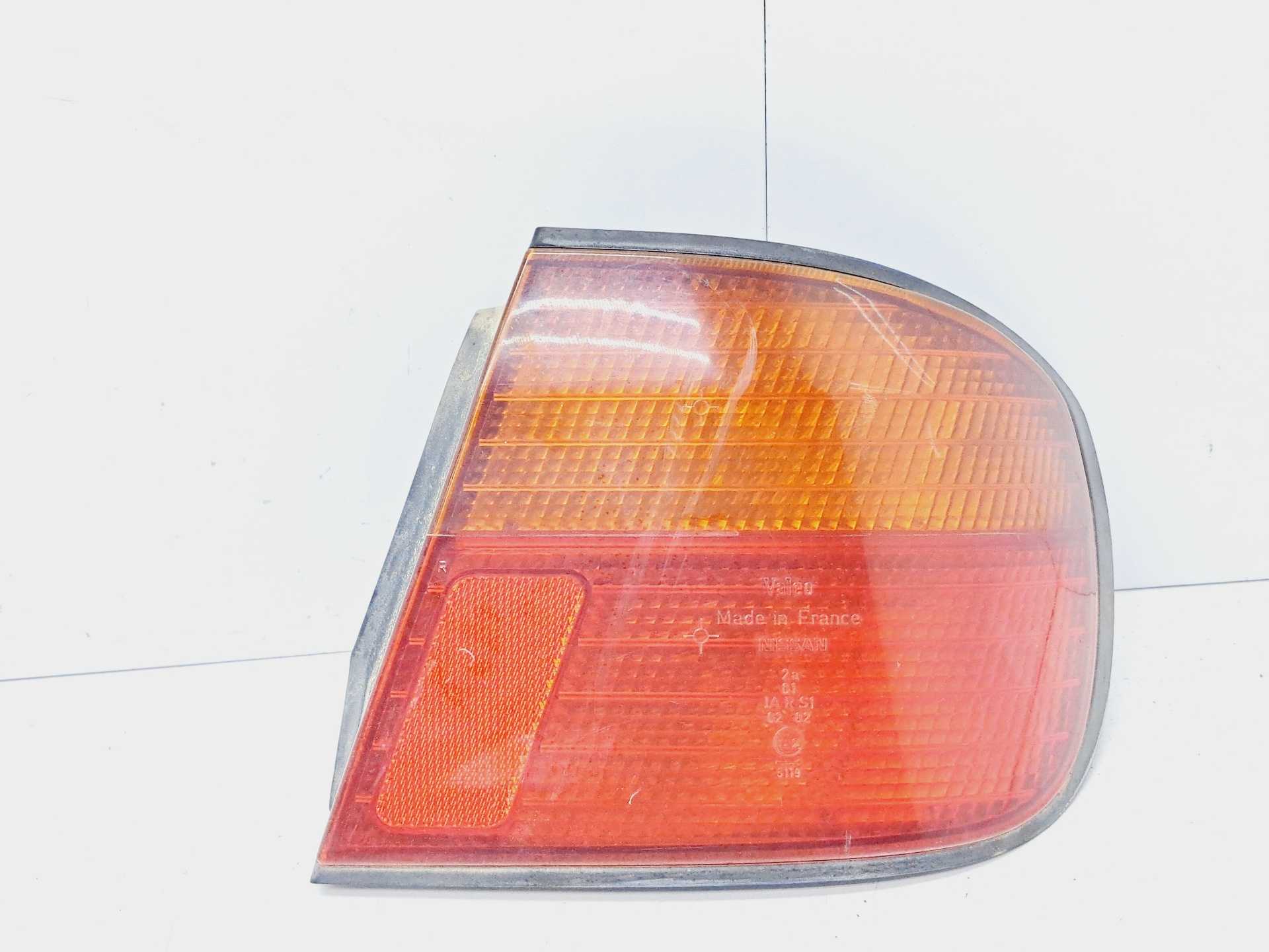 Recambio de piloto trasero derecho para nissan primera berlina (p11) 2.0 navigation referencia OEM IAM   