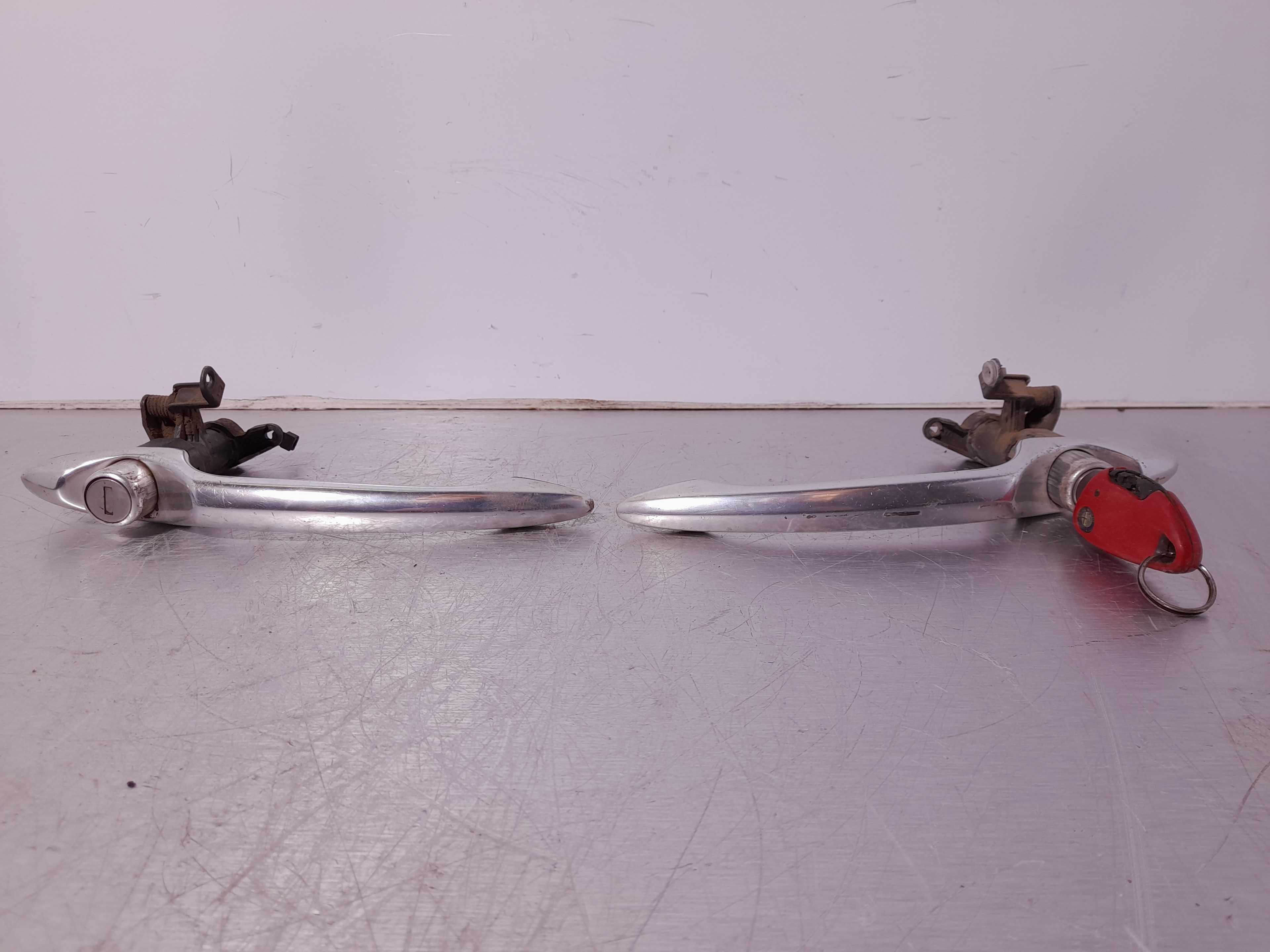 Recambio de bombin puerta delantera izquierda para alfa romeo 156 (116) 1.9 jtd cat referencia OEM IAM   
