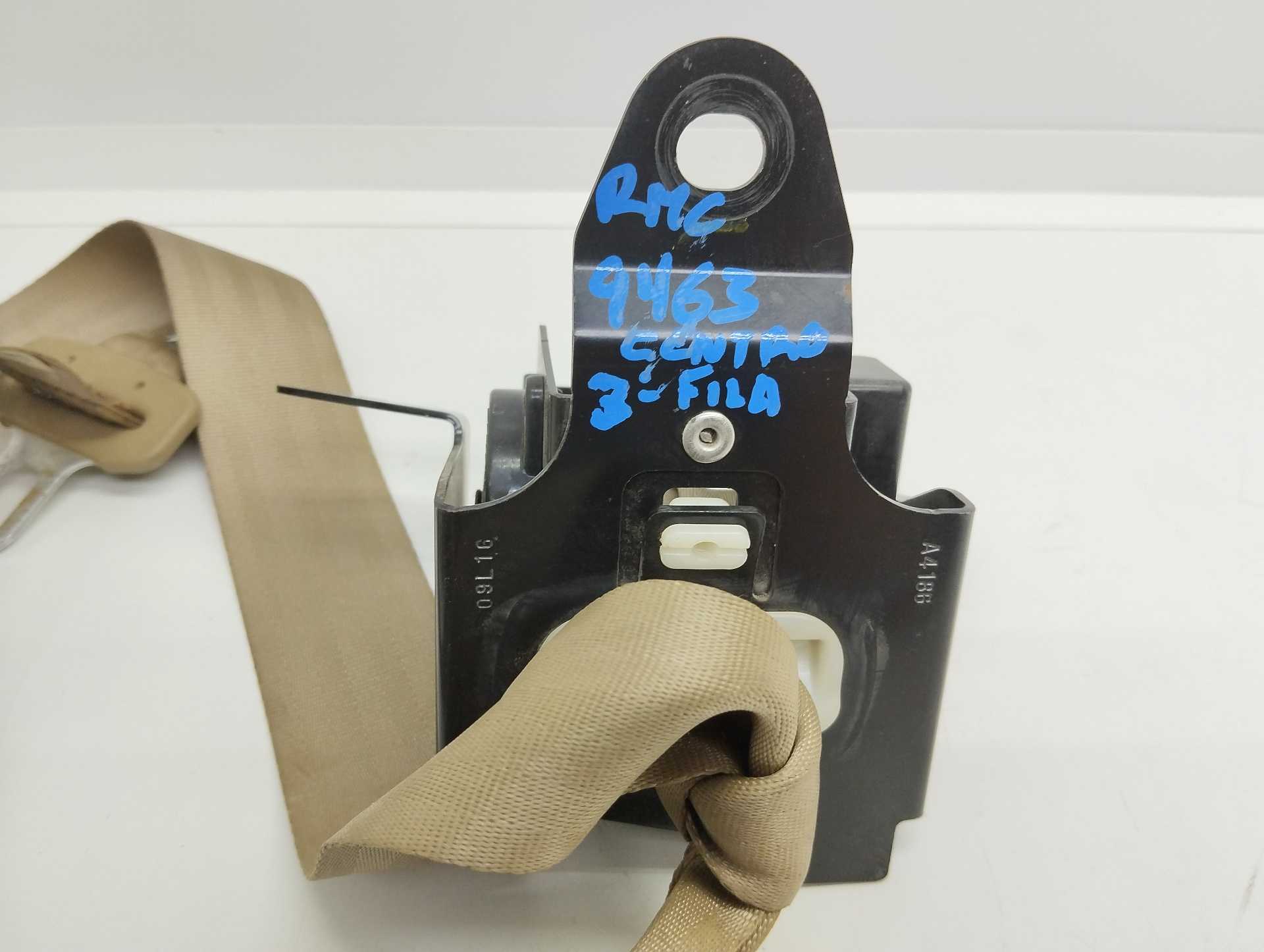 Recambio de juego cinturones trasero para ssangyong rodius xdi referencia OEM IAM  RR2CTR3O 