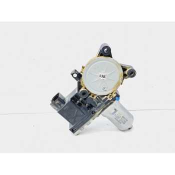 MOTOR ELEVALUNAS DELANTERO IZQUIERDO 824504D010 0620200770 DENSO