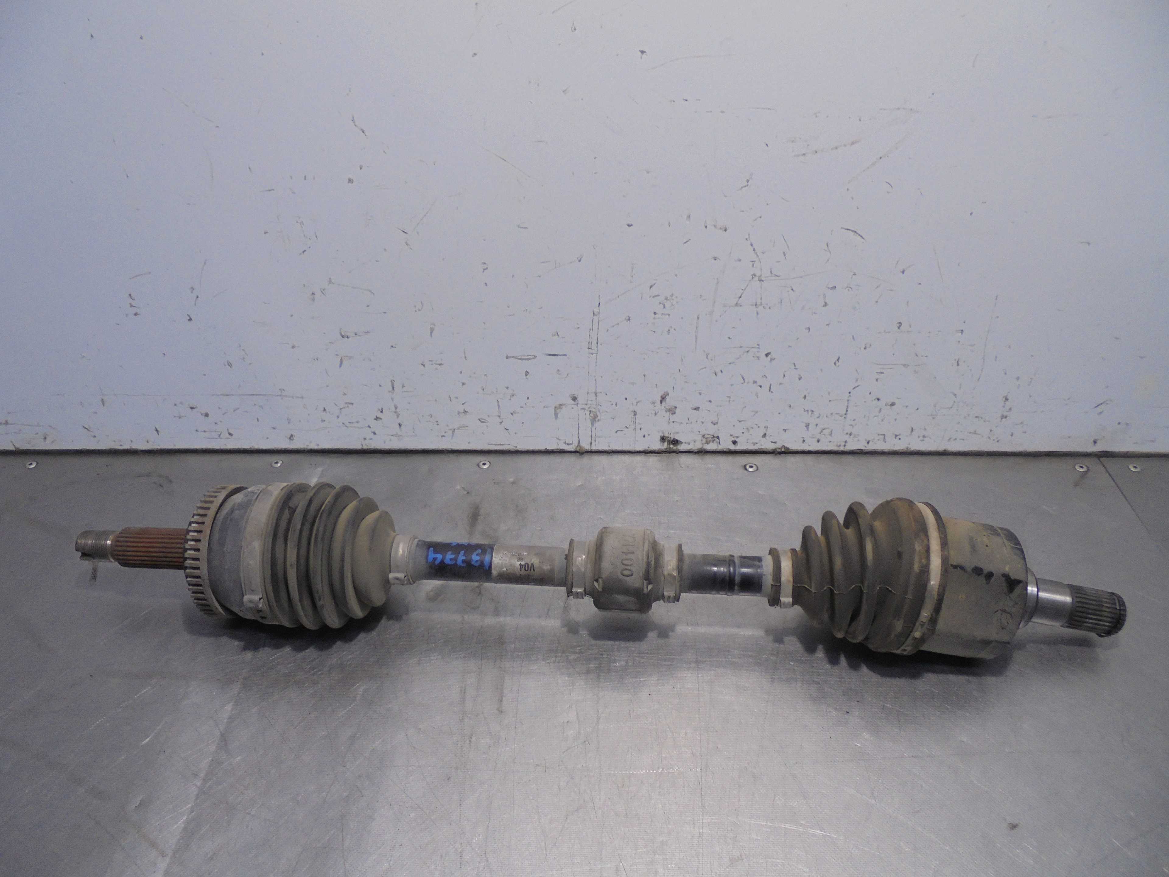 Recambio de transmision delantera izquierda para hyundai i40 cw klass blue referencia OEM IAM 495003Z300  