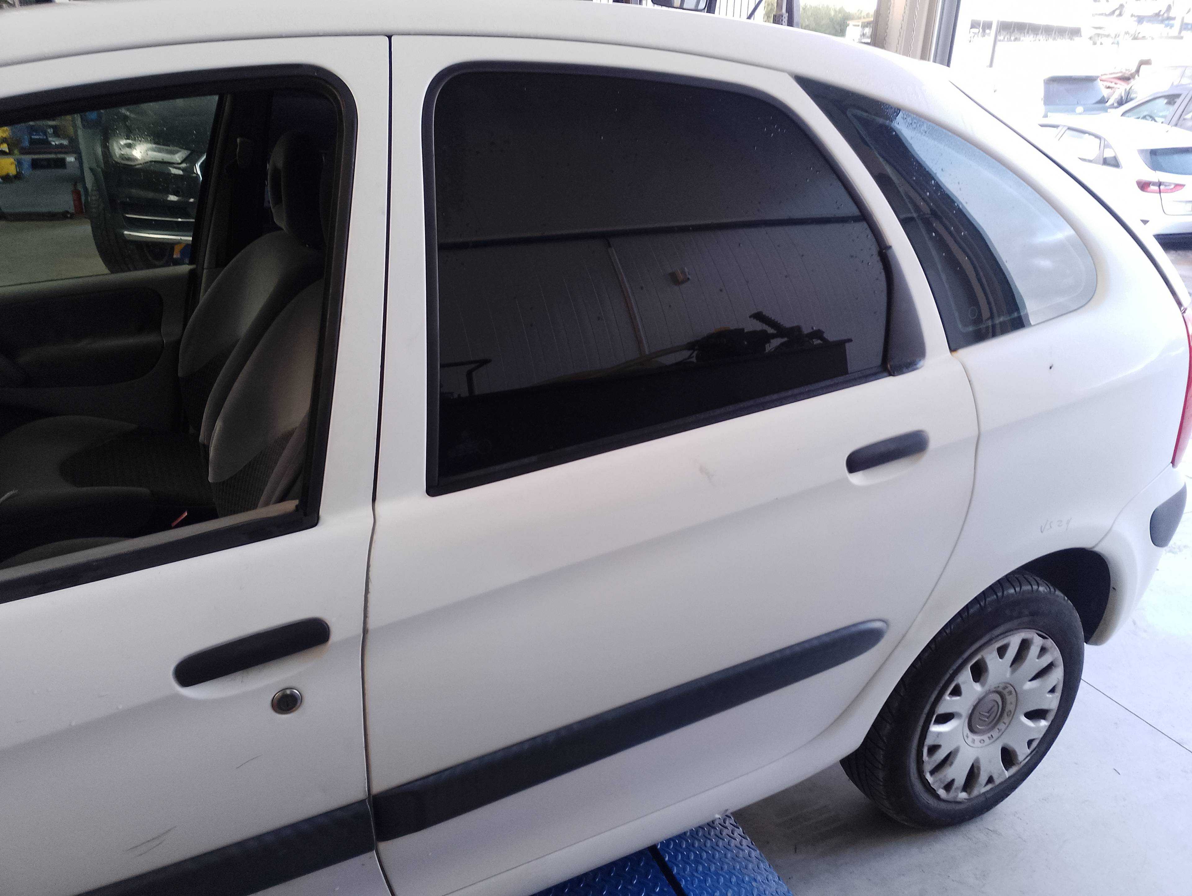 Recambio de puerta trasera izquierda para citroën xsara picasso hdi 110 fap sx referencia OEM IAM   