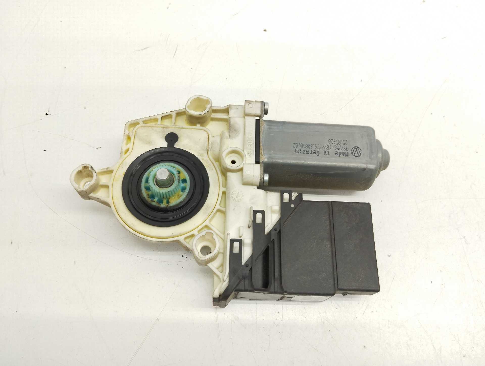 Recambio de motor elevalunas trasero izquierdo para volkswagen passat berlina (3c2) advance referencia OEM IAM 1K0959703F 974197