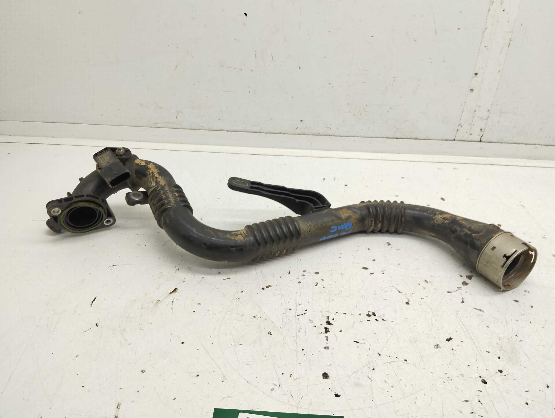 Recambio de tubo de admision para renault captur dynamique referencia OEM IAM 144606243 104951A 
